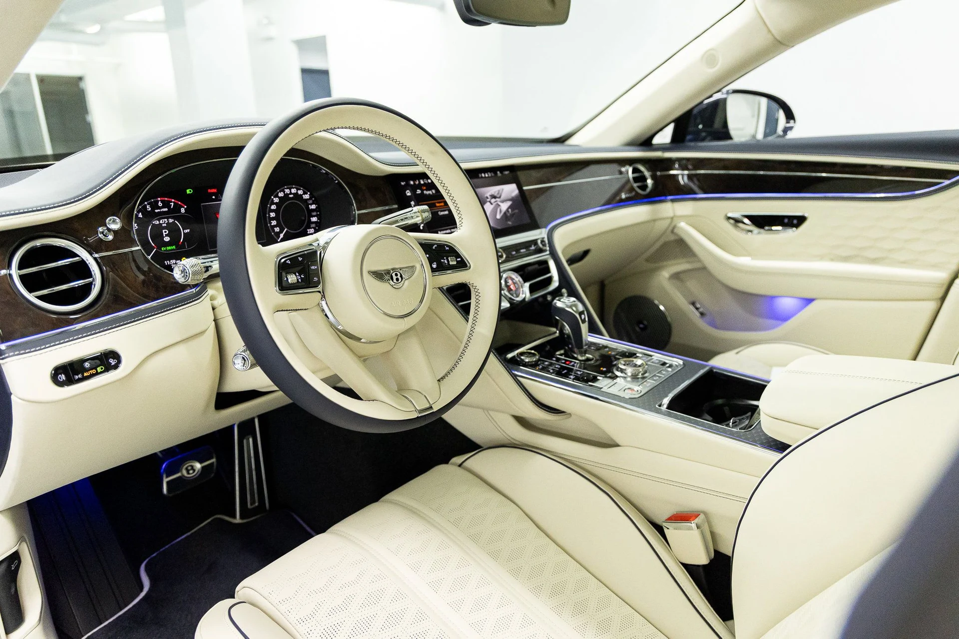 mph027_646688106_56db7b9a5f75c92c41b3aeecbd81579bx_4e6eeef305