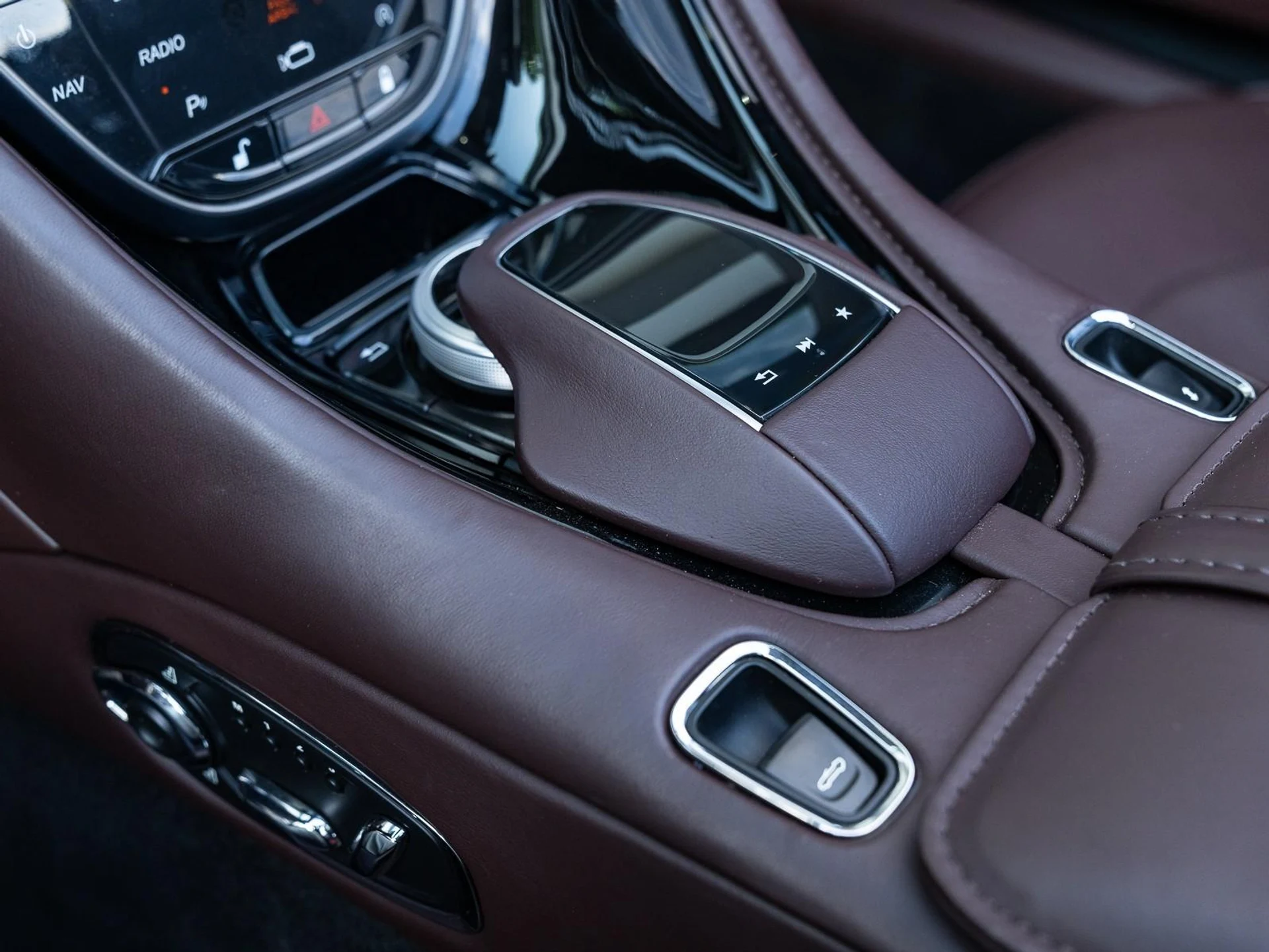 mph027_654660090_Used_2020_Aston_Martin_DBS_Superleggera_1761685626_bc0cc9afa0