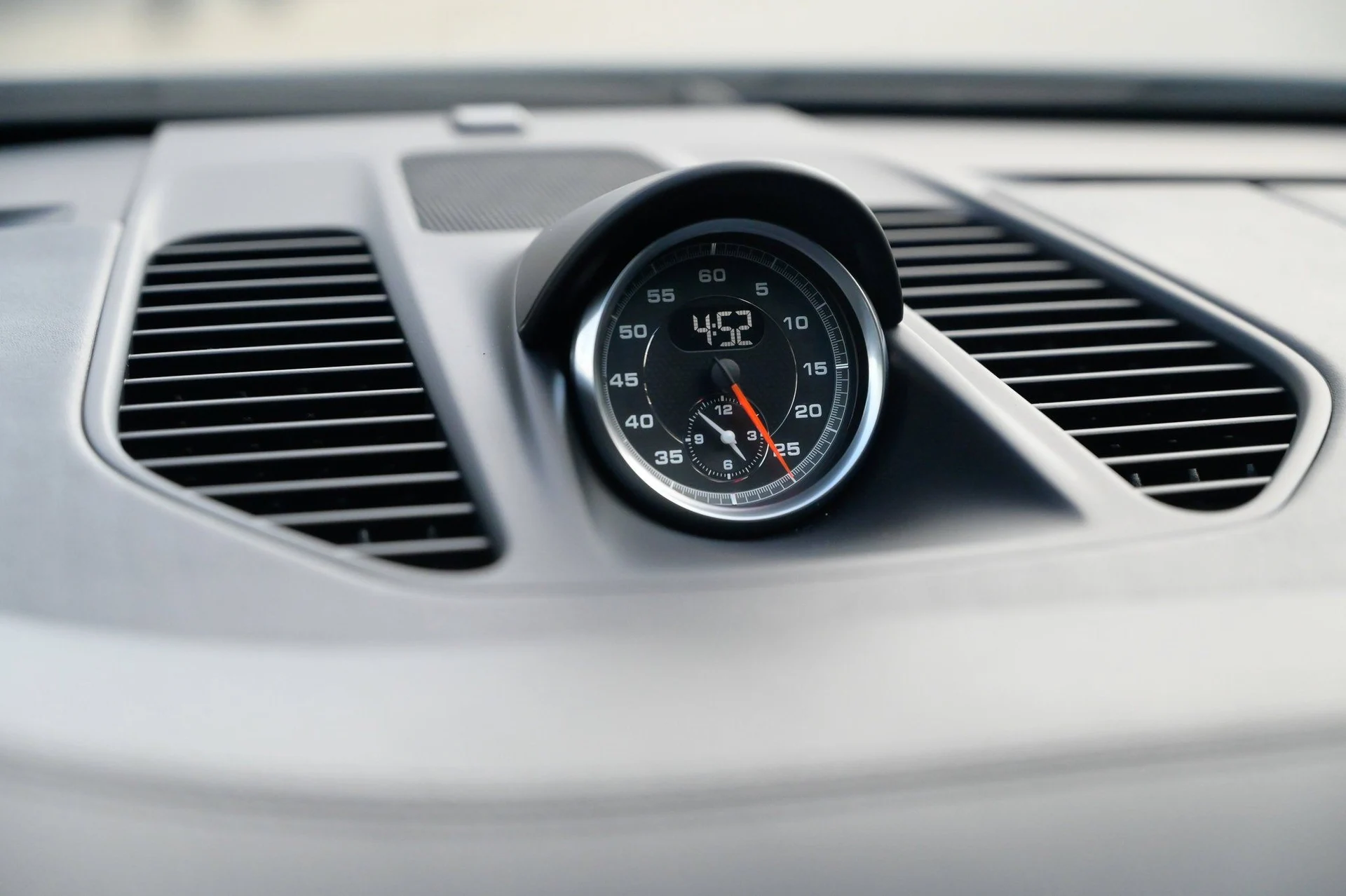 mph027_656979252_b2e6e72afe4b42408444630b50357f4e_cbbda86156