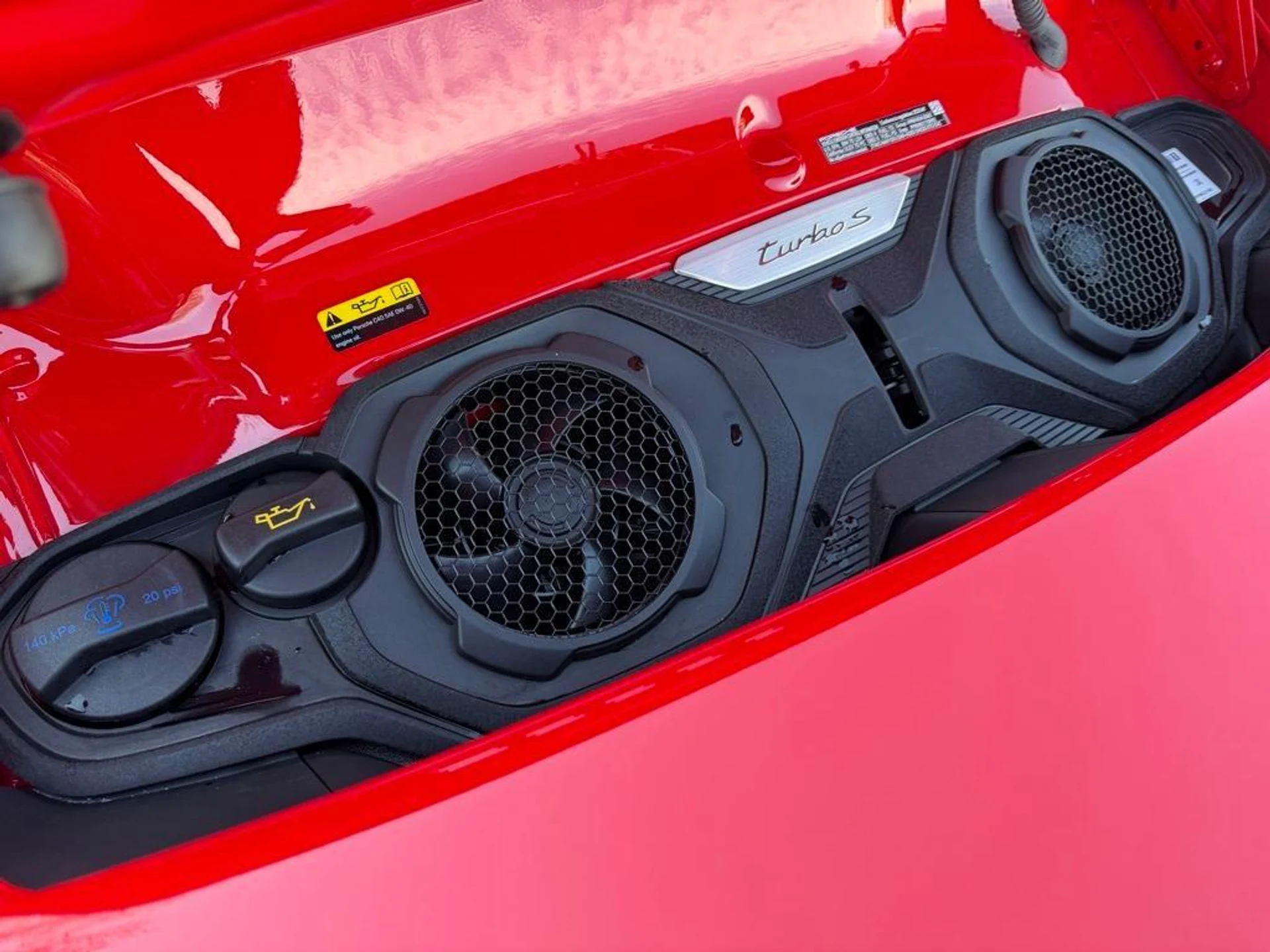 mph027_657524636_gym_M3a_OT_Olw_F2_VT_Khyto_Pn_Dloz4_b9e1489937