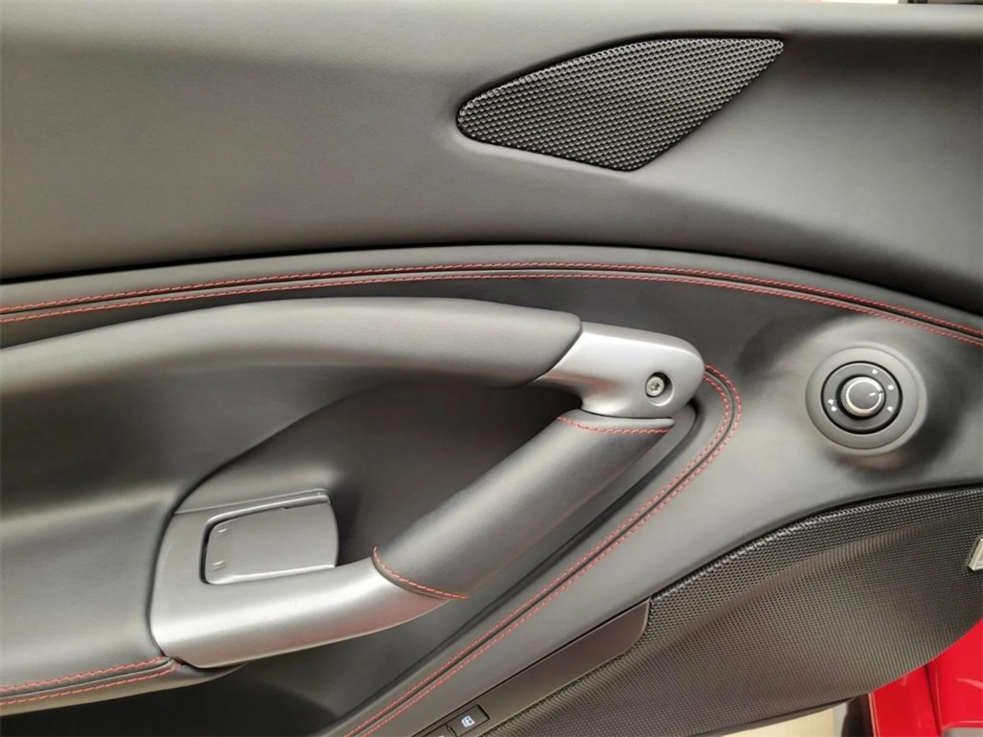 mph027_659334603_Used_2020_Ferrari_F8_Tributo_1716042524_2a5a38fe8c