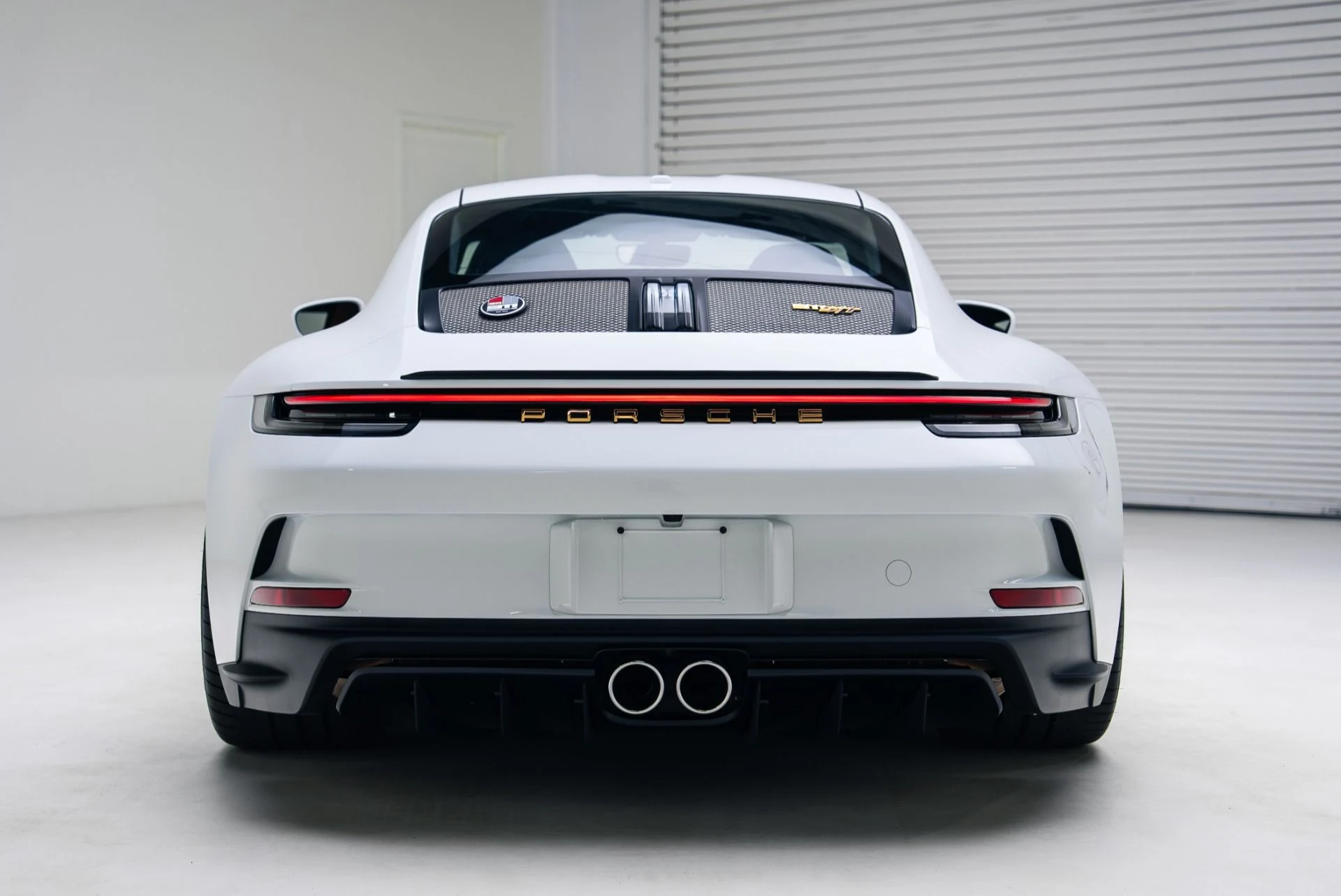 mph027_659696194_Used_2024_Porsche_911_ST_1767635703_b4e5aff7e8