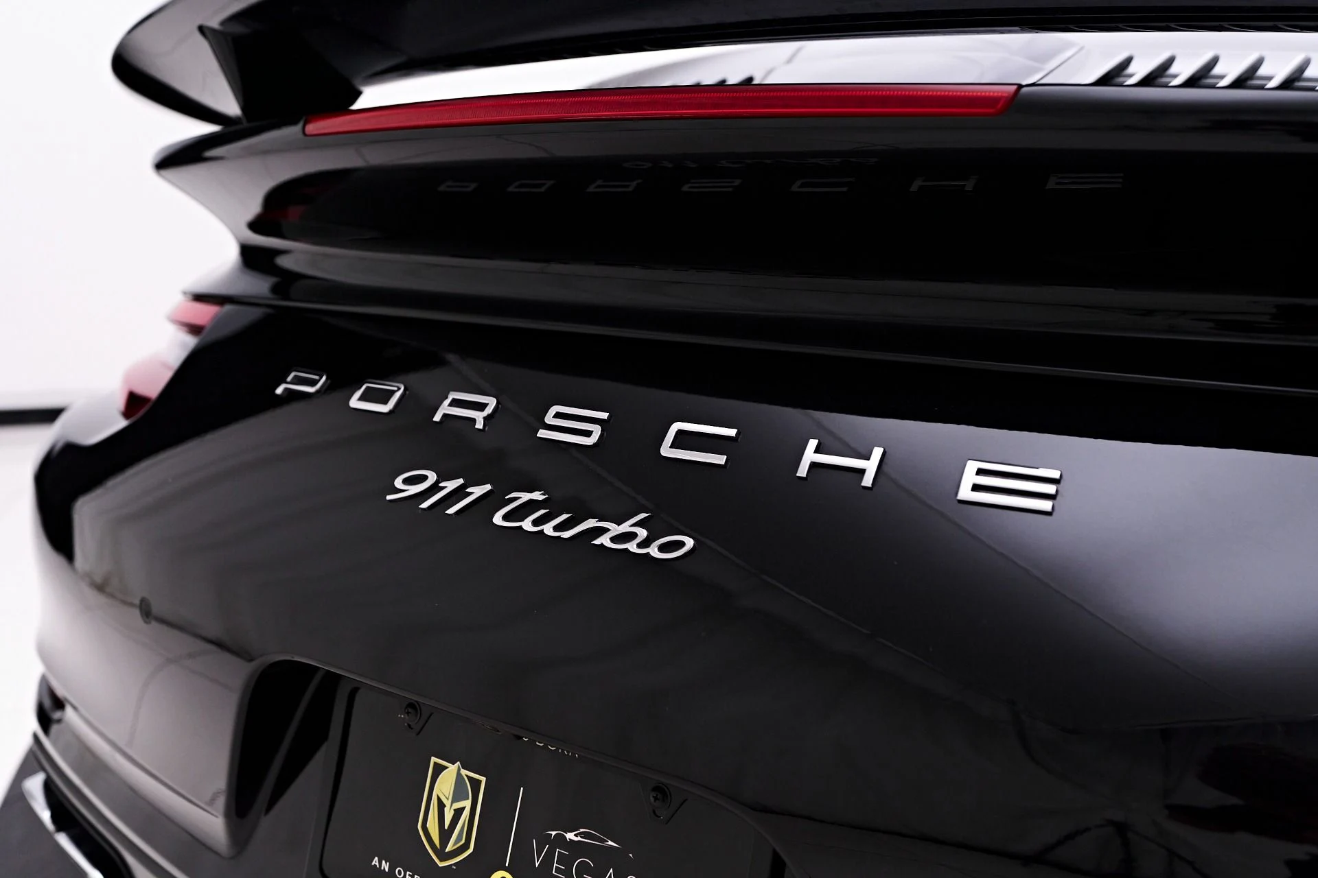 mph027_663803077_Used_2019_Porsche_911_Turbo_1750270685_91b942b9da