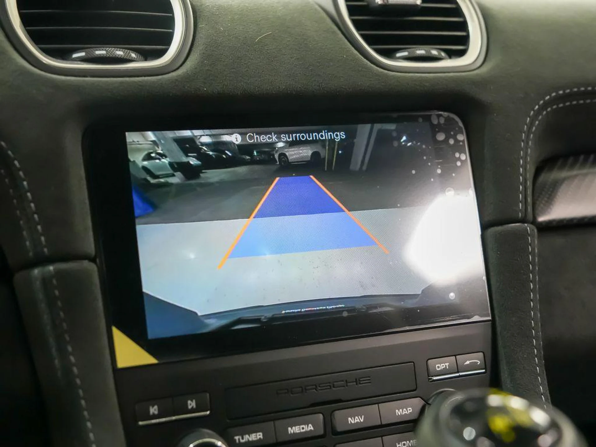 mph027_664283267_l9g_B2t_Xx0_NTFP_Dc_Jp_Rjx4_Bwis_RY_fa5076f1e2