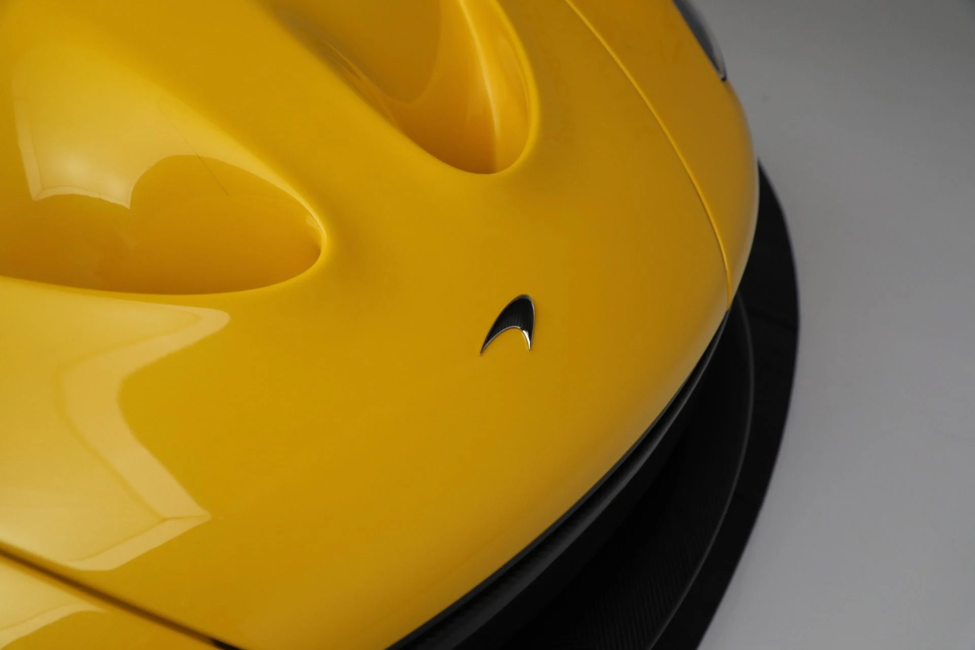 mph027_666100667_Used_2015_Mc_Laren_P1_47b1bc93c3