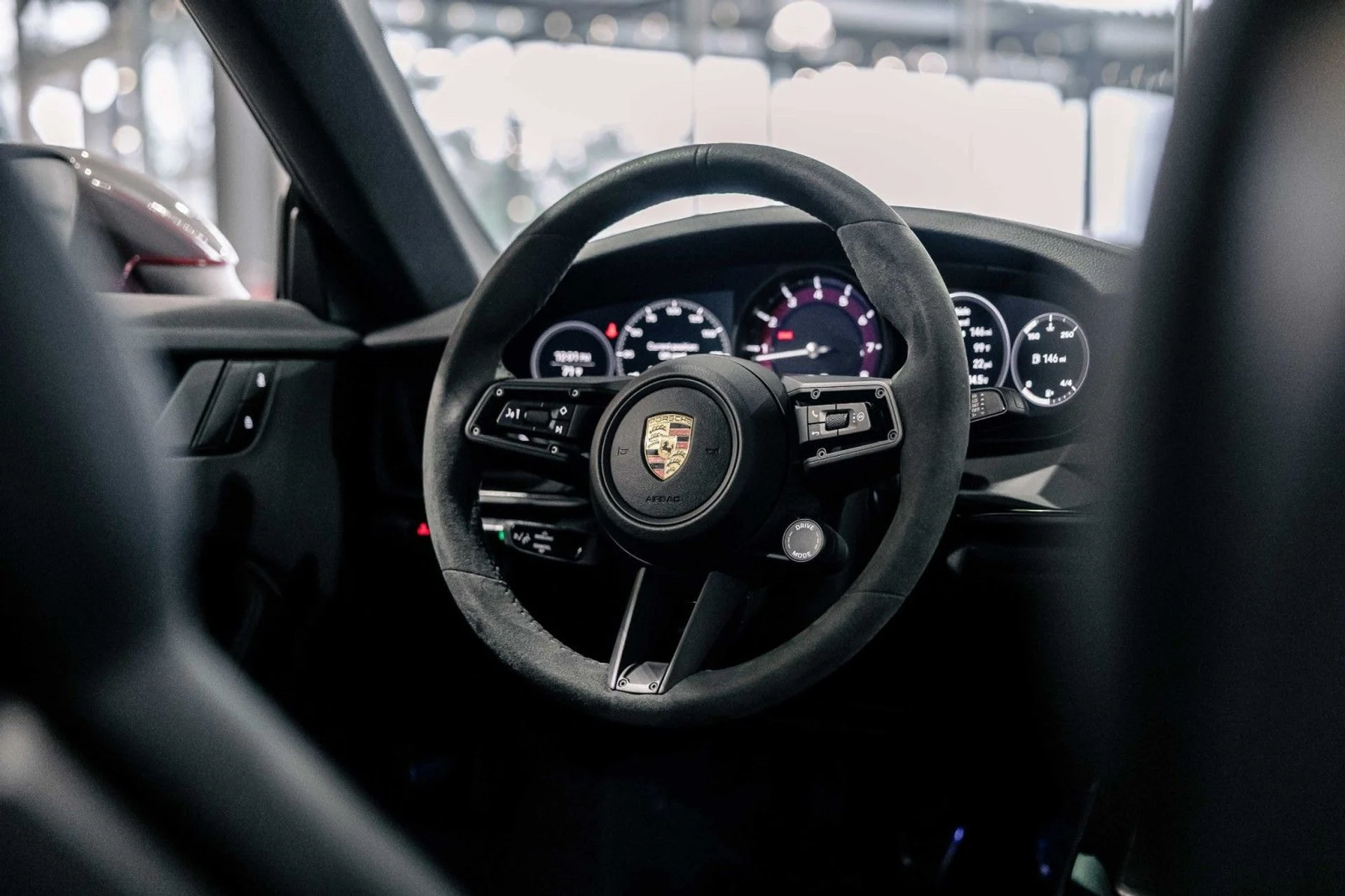 mph027_668856049_r_Q_4dcb45407a