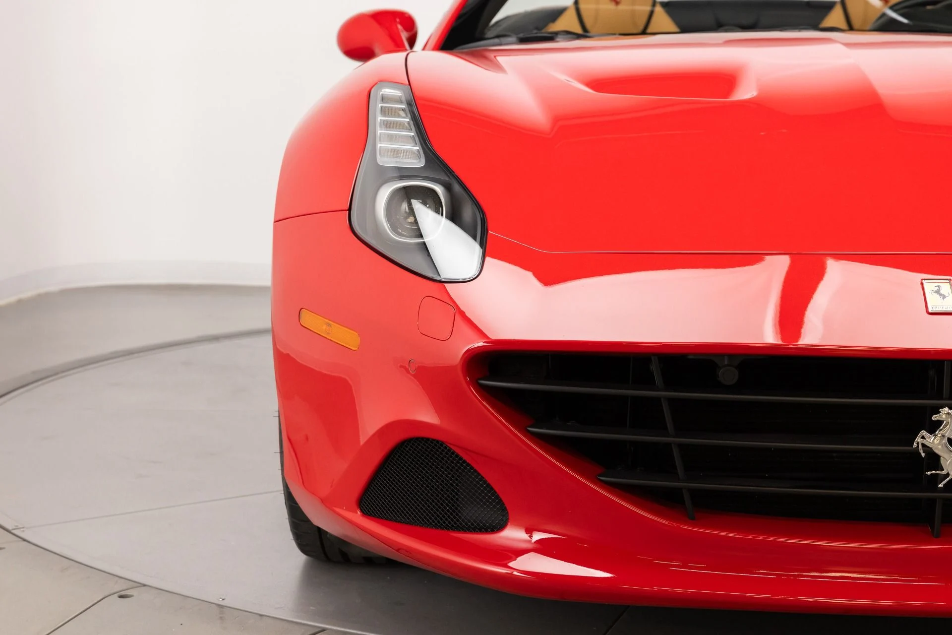 mph027_669707326_Used_2017_Ferrari_California_T_1784583649_bf40ada972