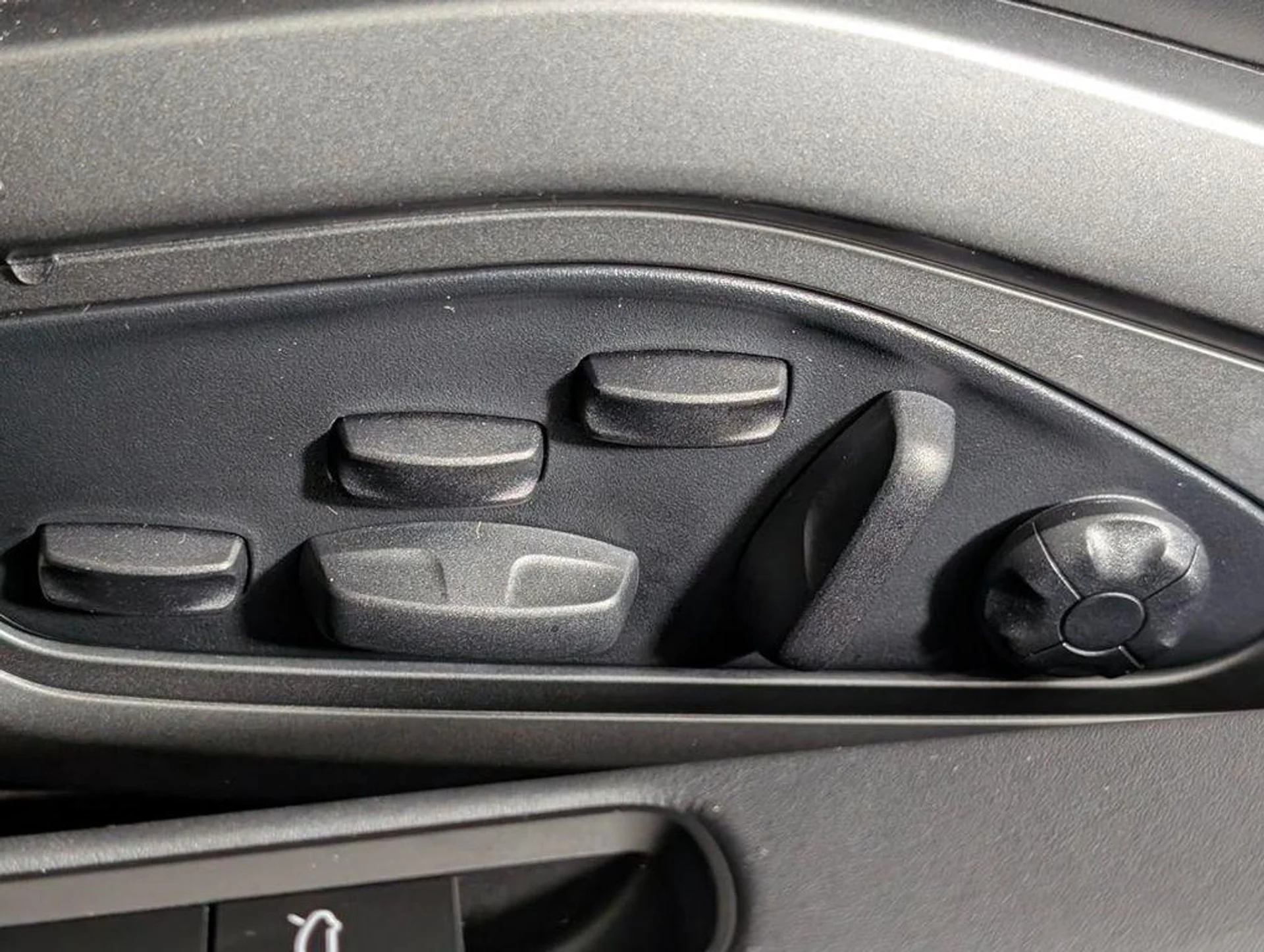 mph027_674939466_ko_Iy2dyndl_G_Wmh_M3kc7_XB_5_El1_IM_aa1b3ad484