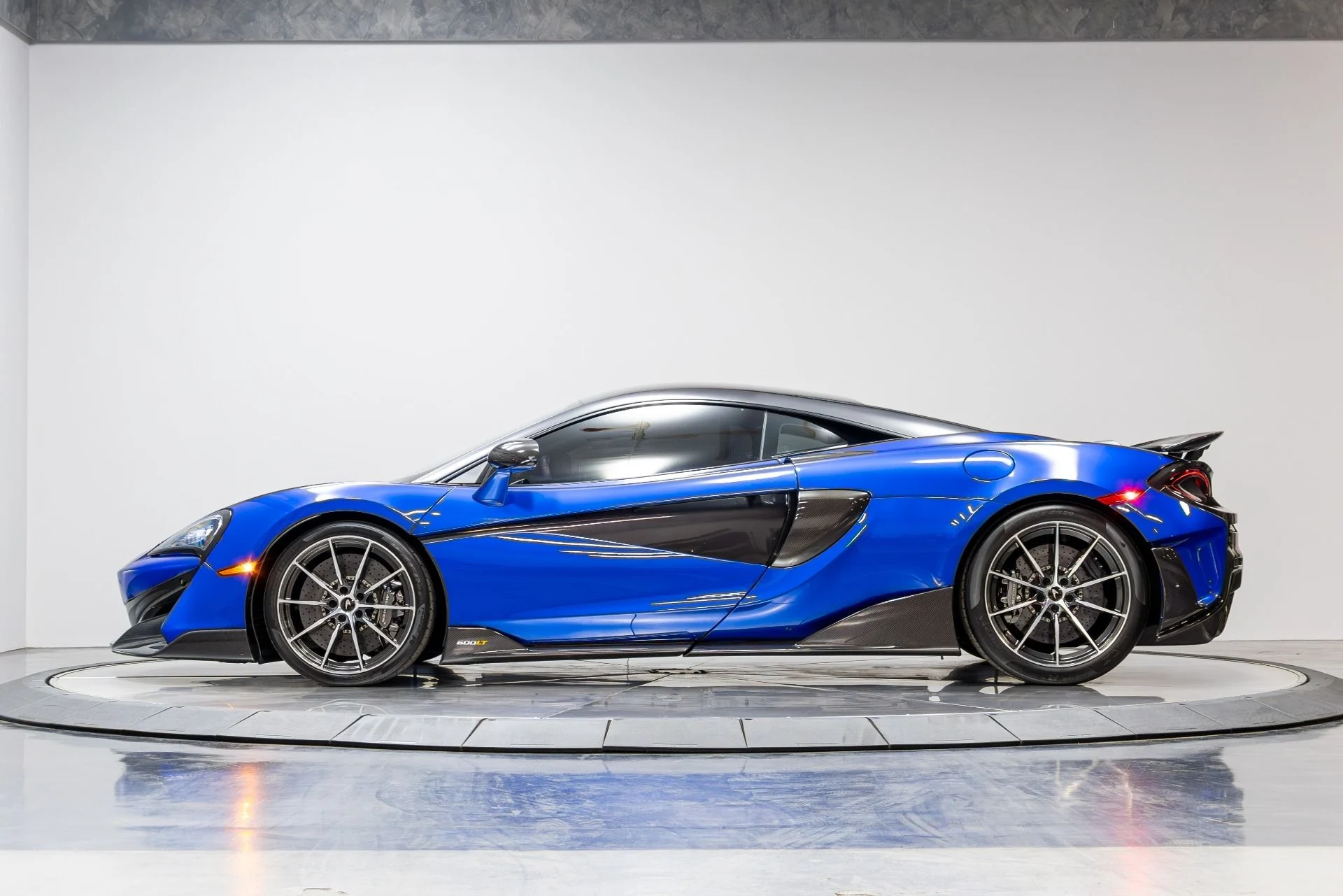 mph027_678457094_Used_2019_Mc_Laren_600_LT_Base_1785769323_28eaaaa0bf