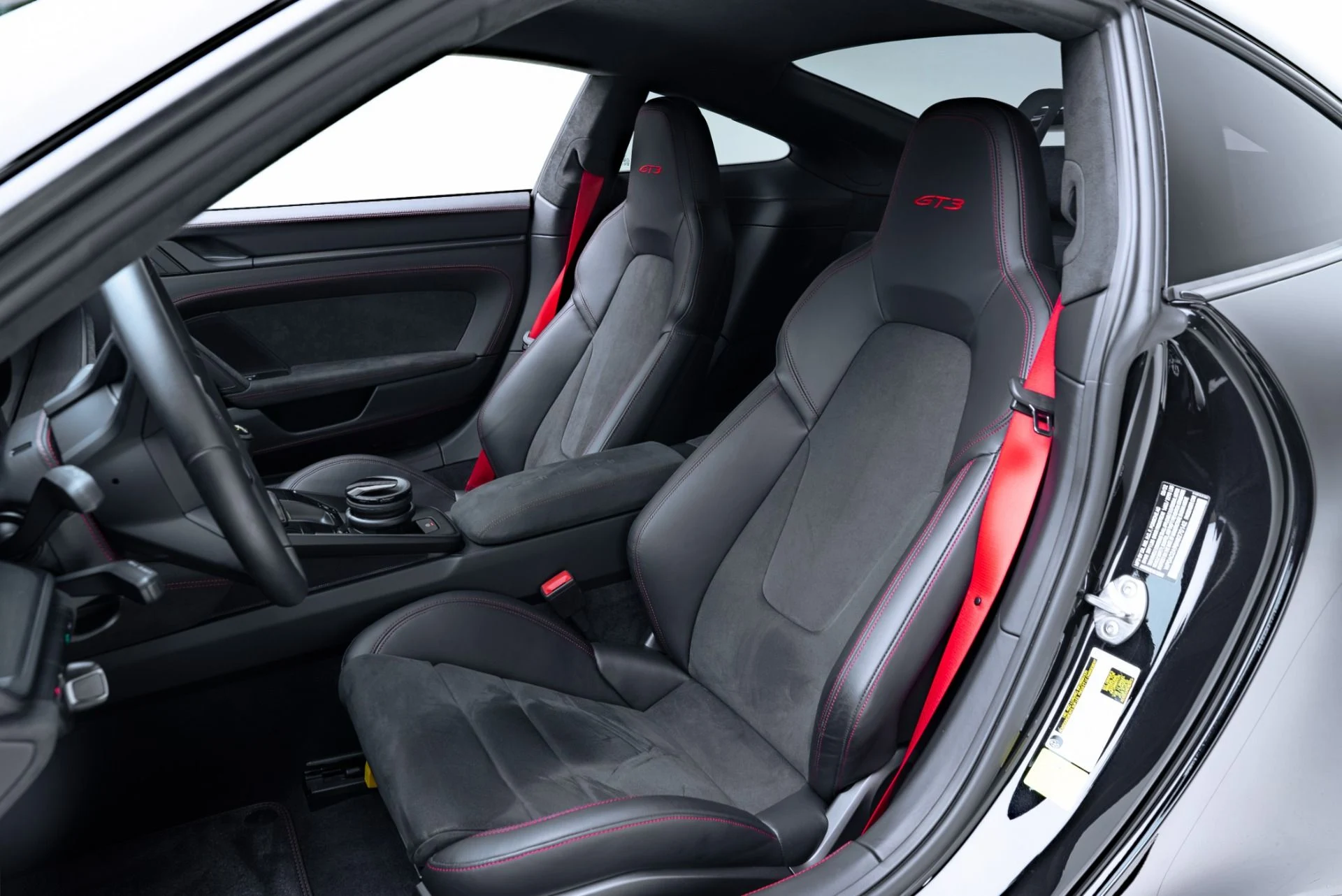 mph027_680959943_Used_2022_Porsche_911_GT_3_1773417963_c14c426775