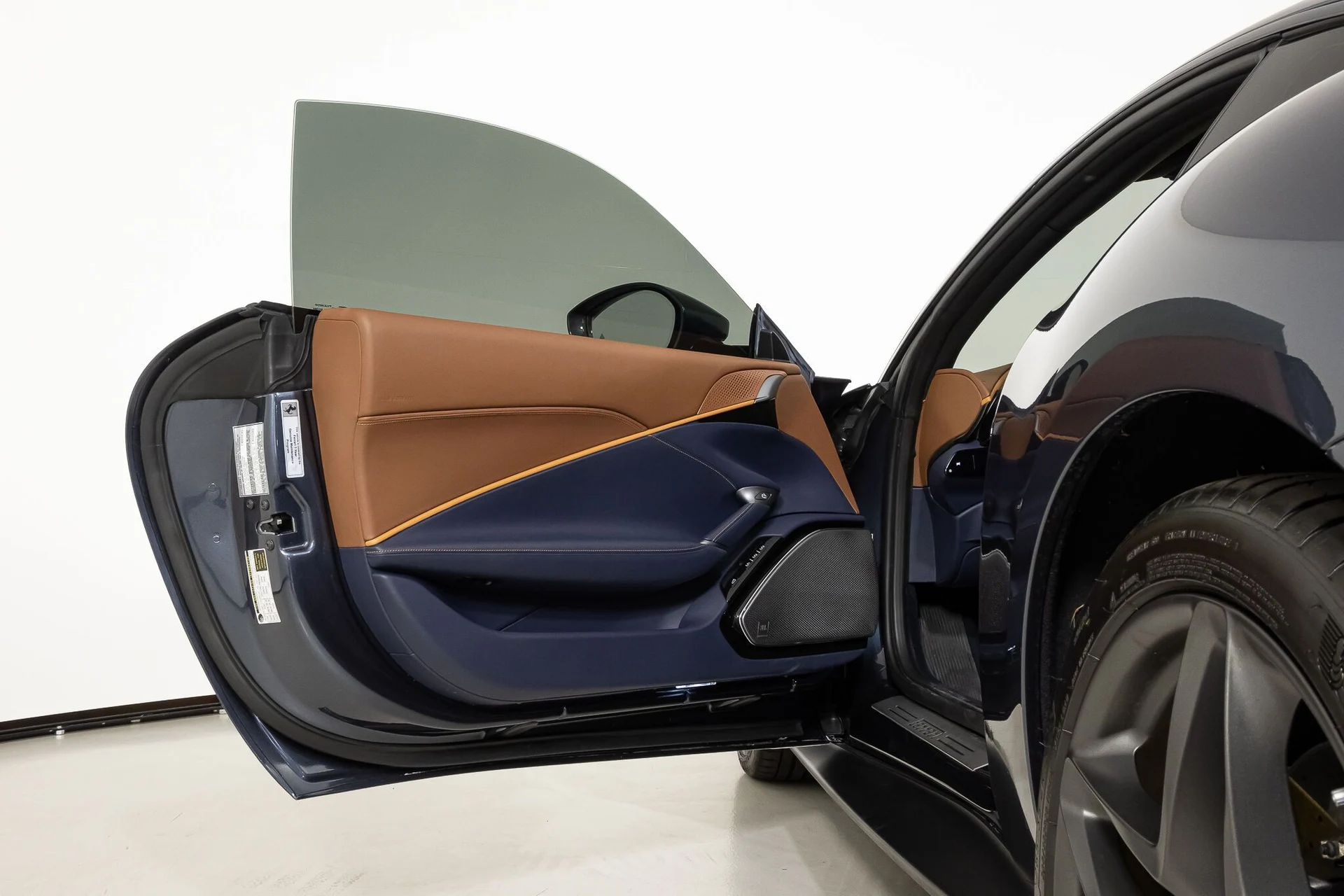 mph027_684312681_c3127940f7a8aff9d5d11e92d1778778_4e084b871d