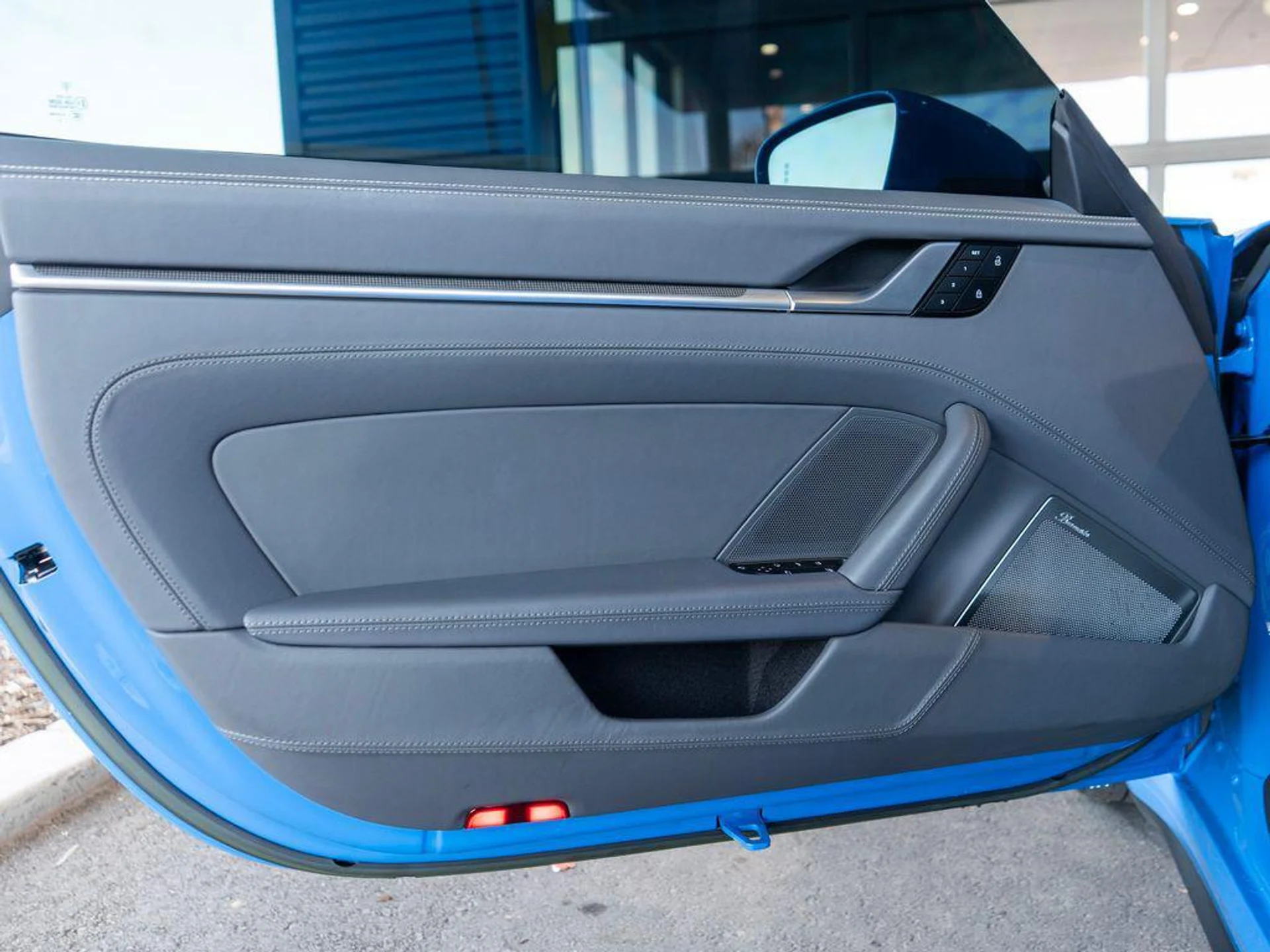 mph027_686290510_j_O_0rh_Fv7_GN_9y_Kf_MDHG_Mclyb_N_Aw_d30b8f3eff