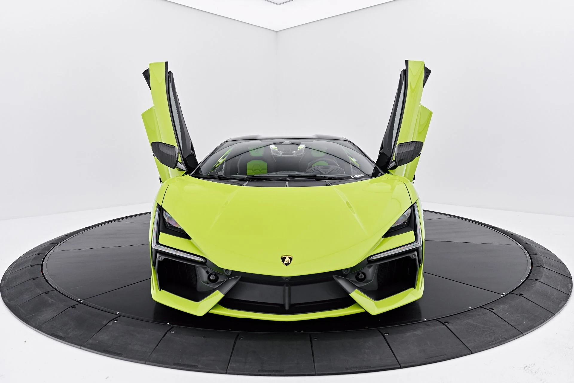 mph027_693408700_Used_2026_Lamborghini_Revuelto_Base_1788485630_93b22fb12f