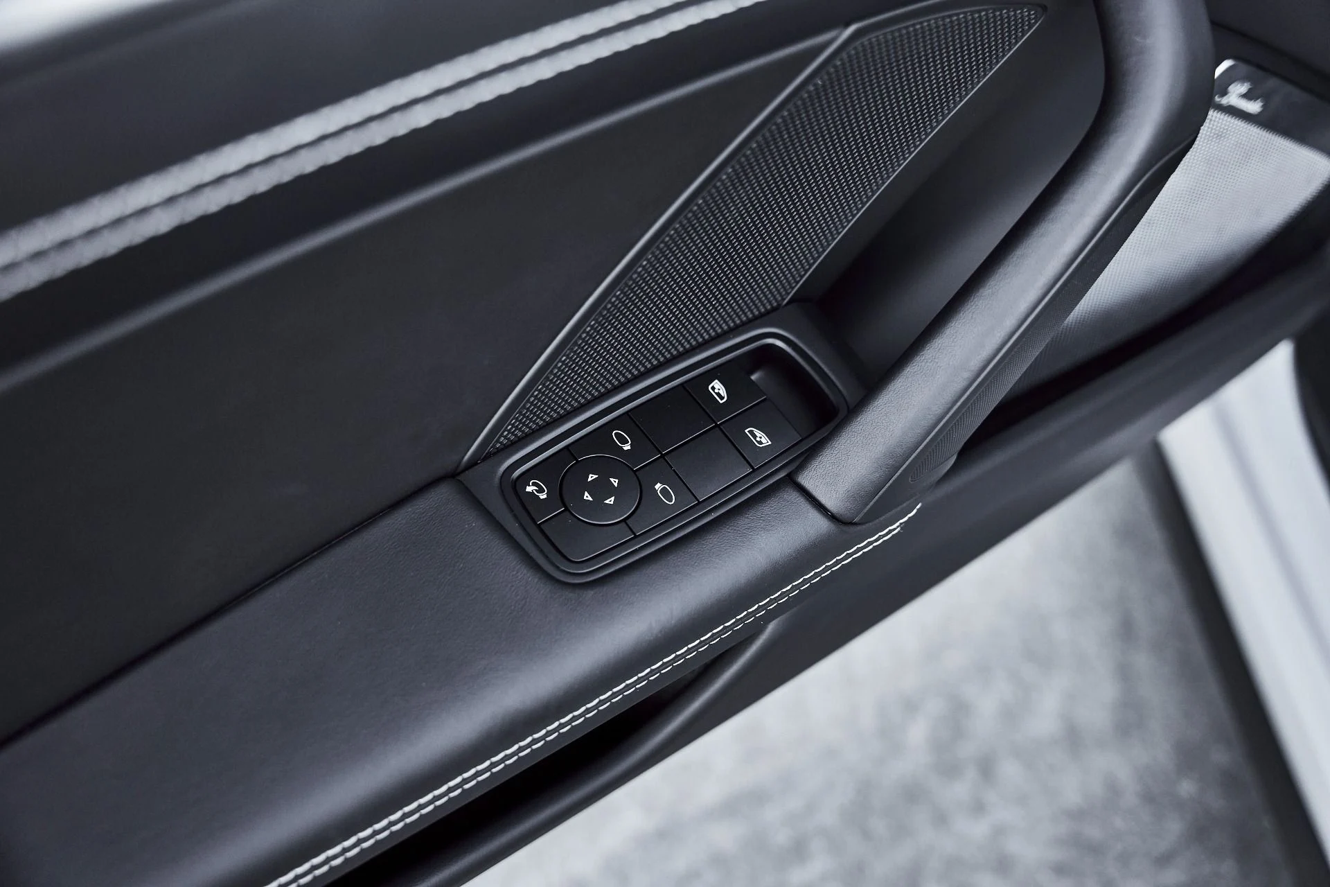 mph027_697224797_Used_2023_Porsche_911_Turbo_S_1774404020_36c9f01a22