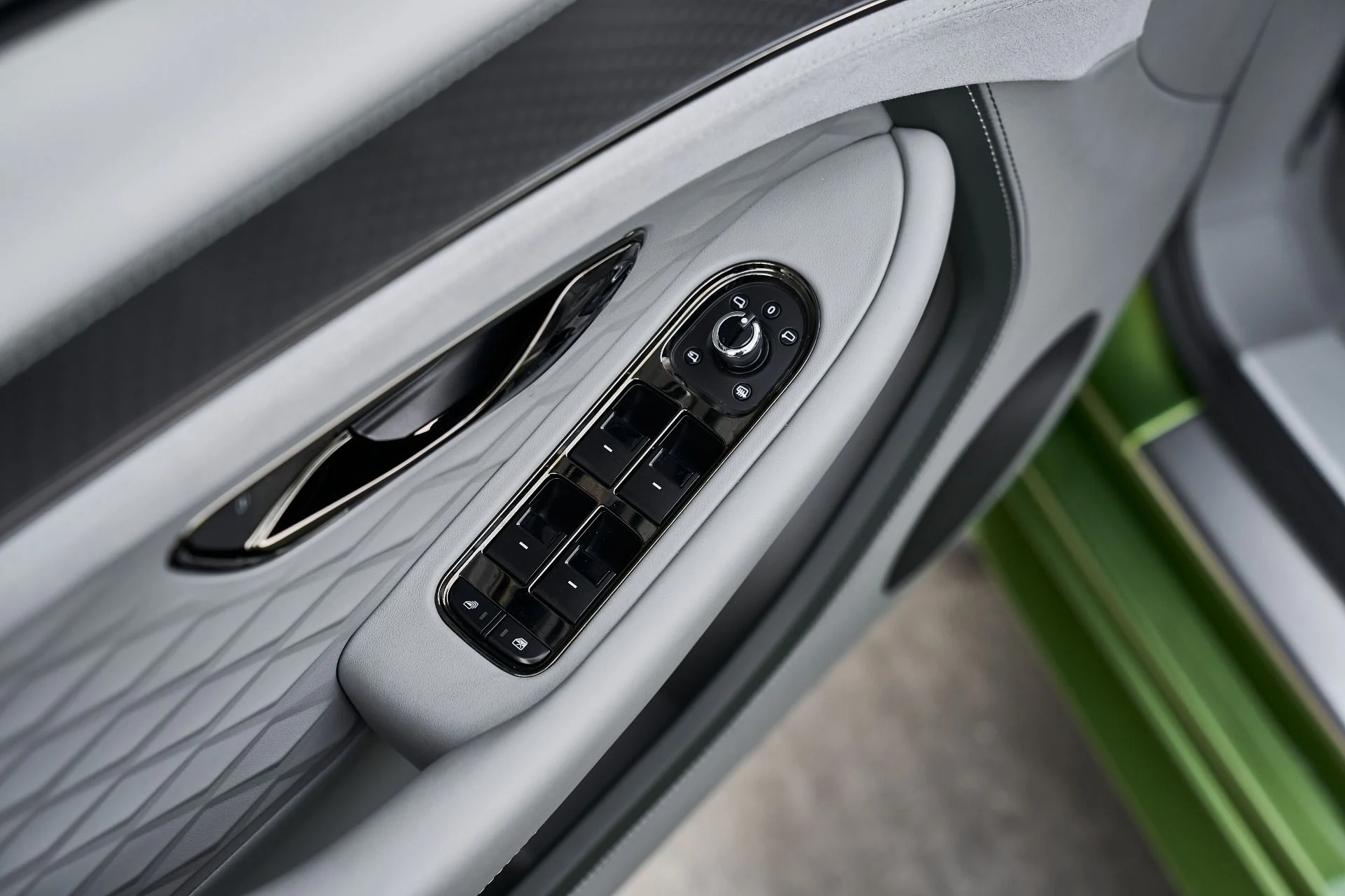 mph027_703604672_Used_2025_Bentley_Continental_GT_Speed_1763168617_2165c1e2e2