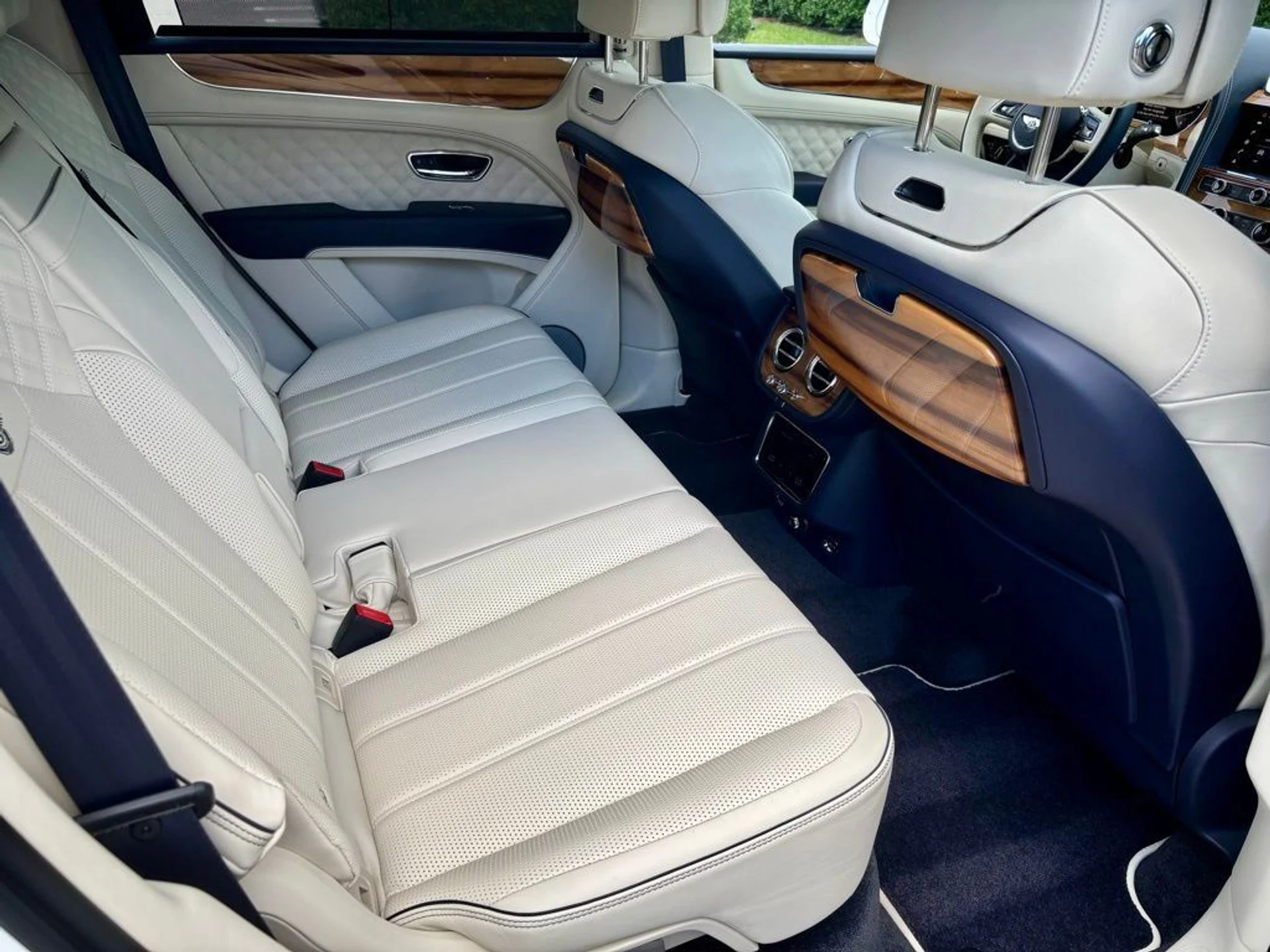 mph027_705285896_1f5e291de0fa440c20f6a00bfdfa5033_5c138e0aa8