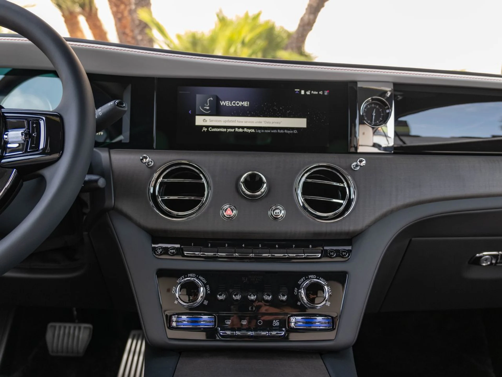 mph027_706984636_f8d6d68cfed9fab4a913bb1c671b8728x_14d6aae353