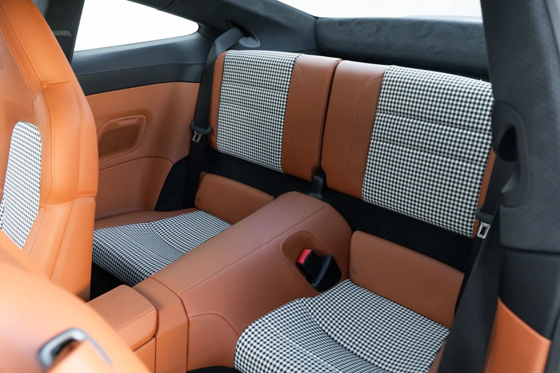 mph027_711815738_Used_2023_Porsche_911_Sport_Classic_1767656411_c6534cb5d7