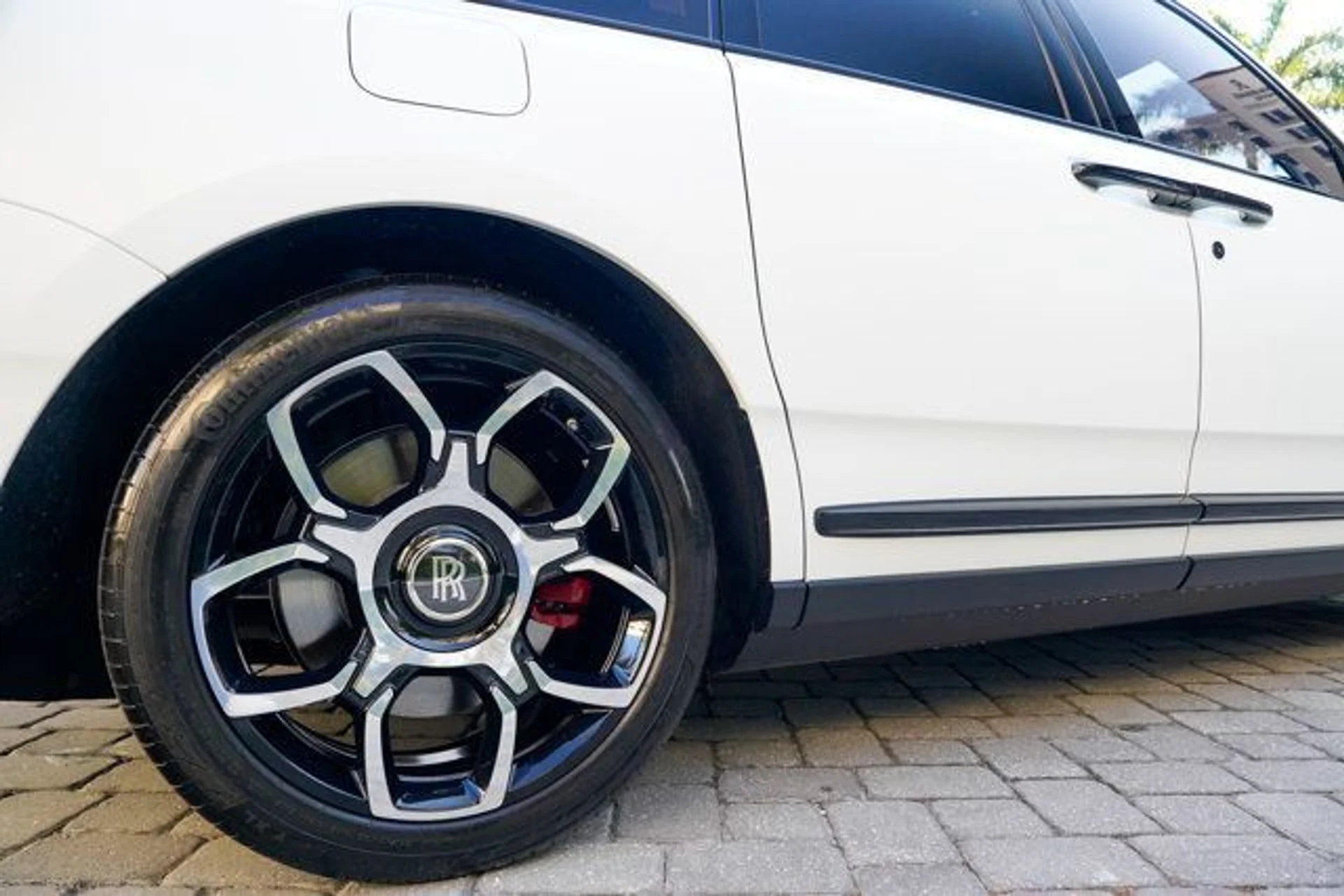 mph027_712080731_22981379_28_640_4c08195b91