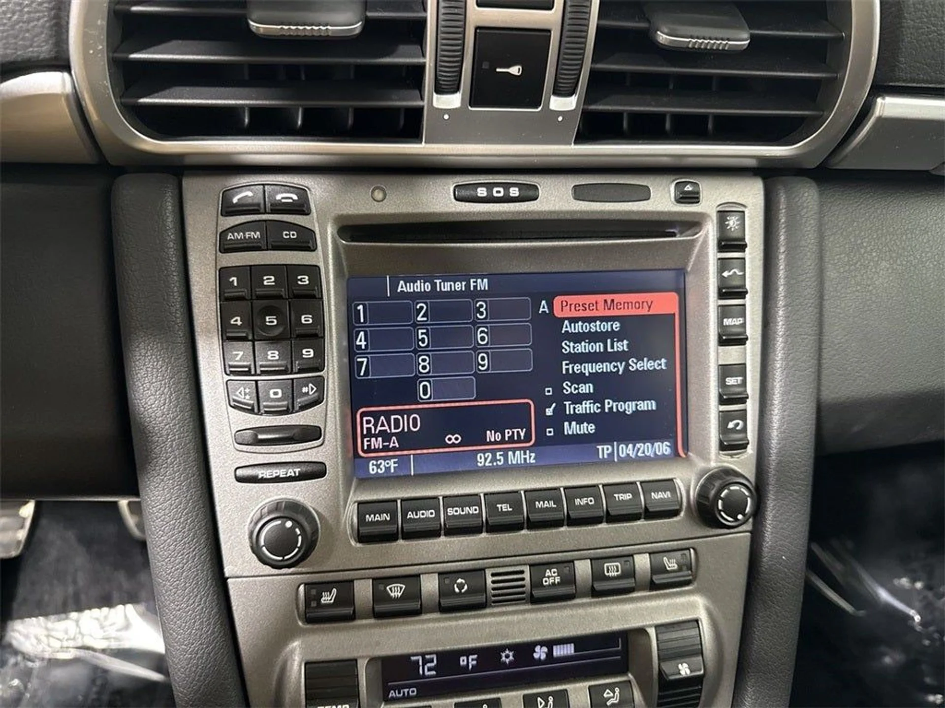 mph027_718988590_28_1db32453f5