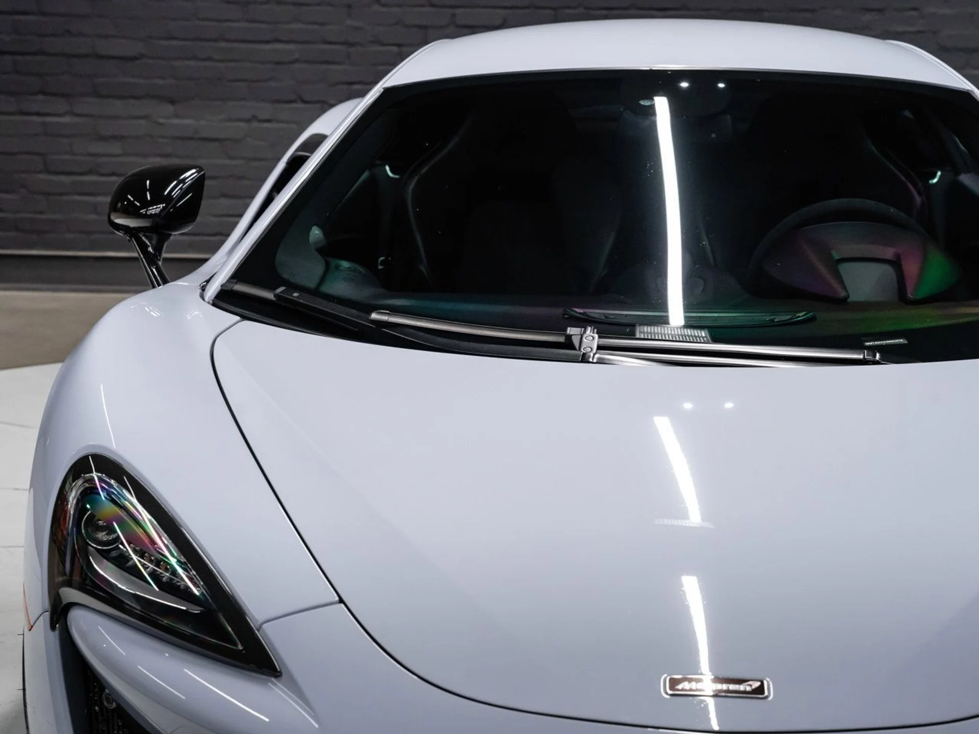 mph027_722159975_mclaren_570s_2017_16d9a2ca36