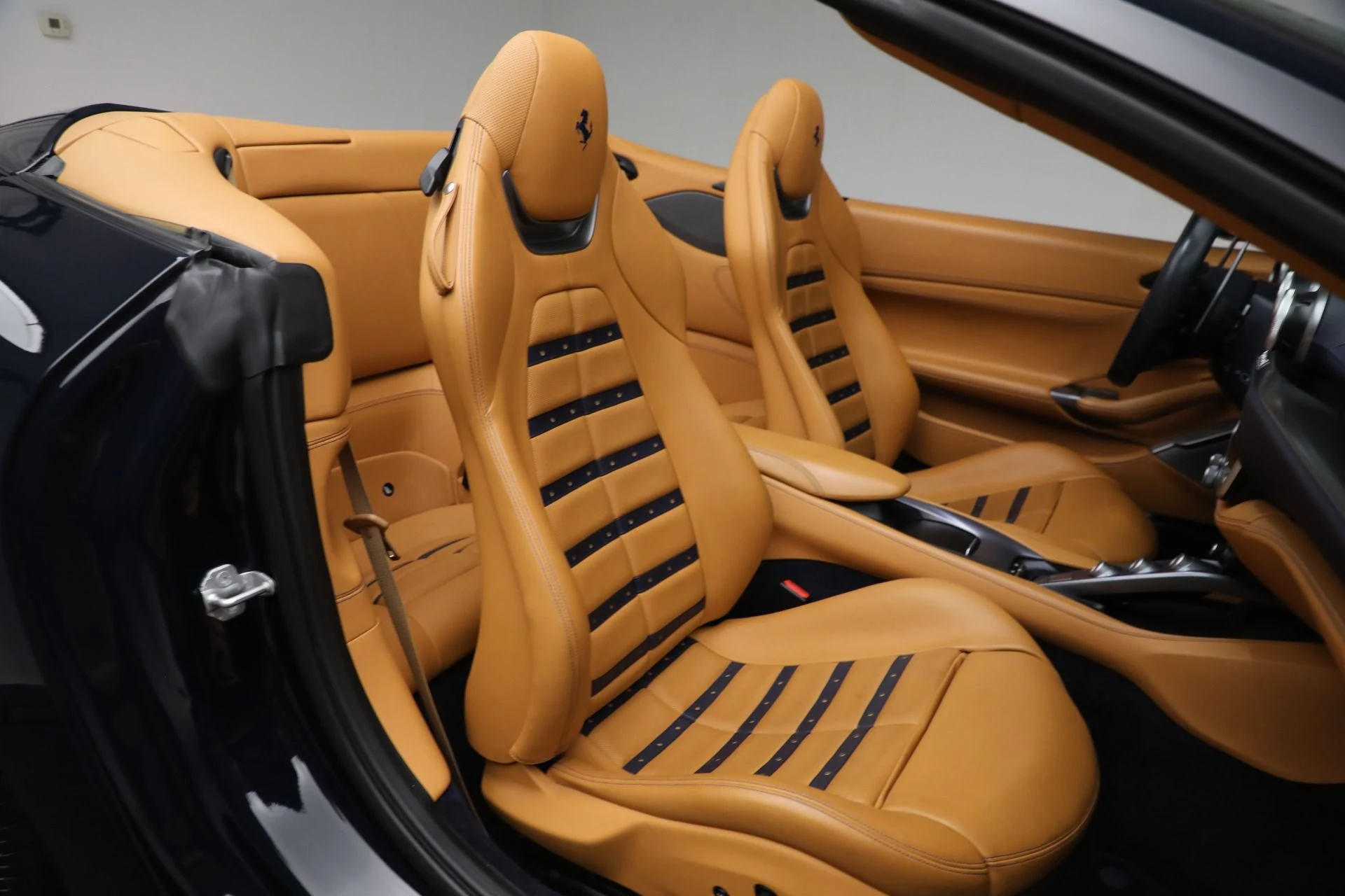 mph027_74225823_Used_2019_Ferrari_Portofino_1dfeaa7918