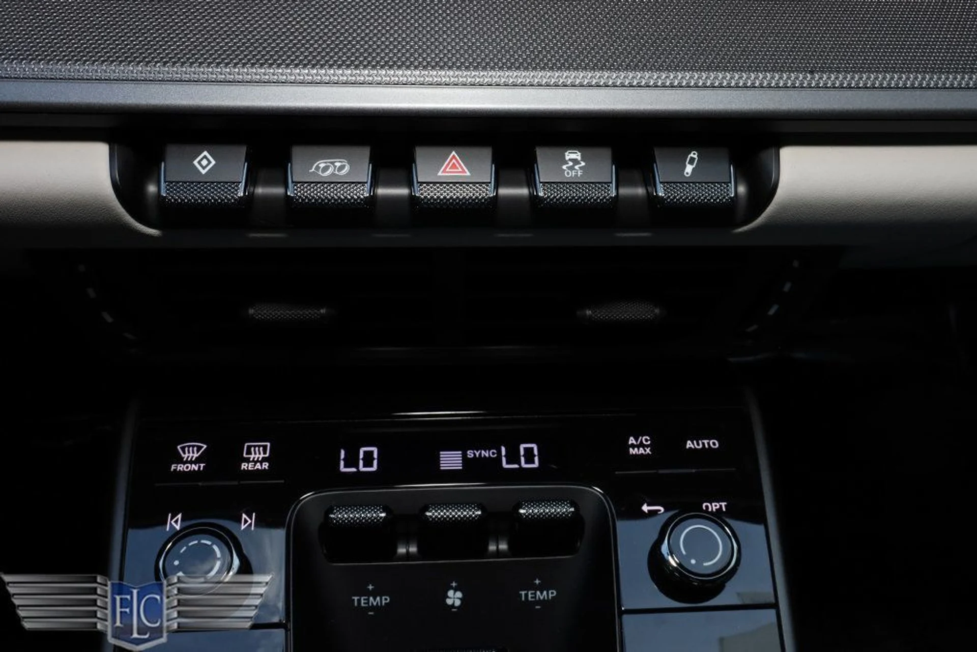 mph027_744131649_used_2026_porsche_911_targa4s_6305_22995044_28_1024_679007c65d