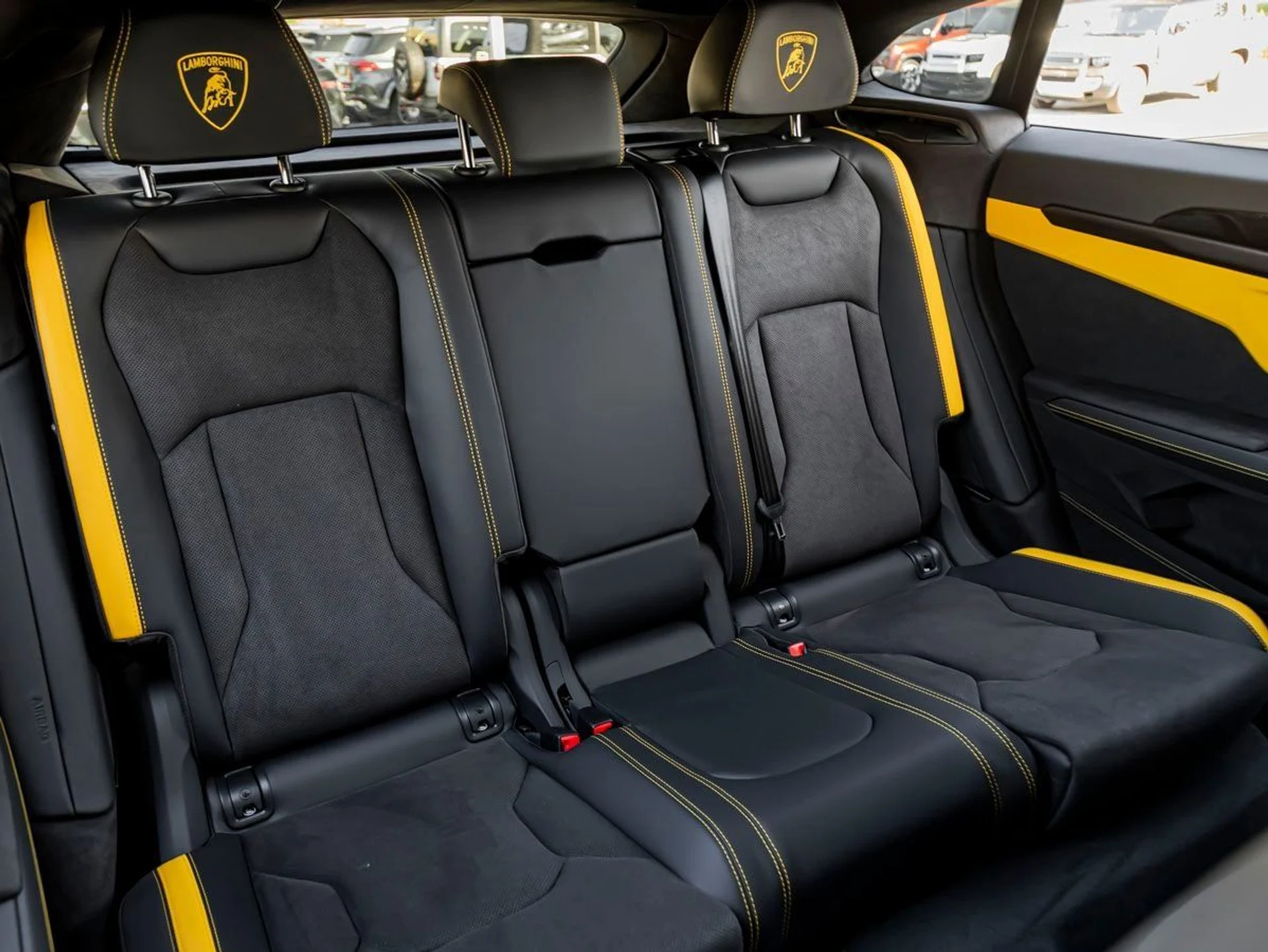 mph027_747775453_28_c0c04a3597