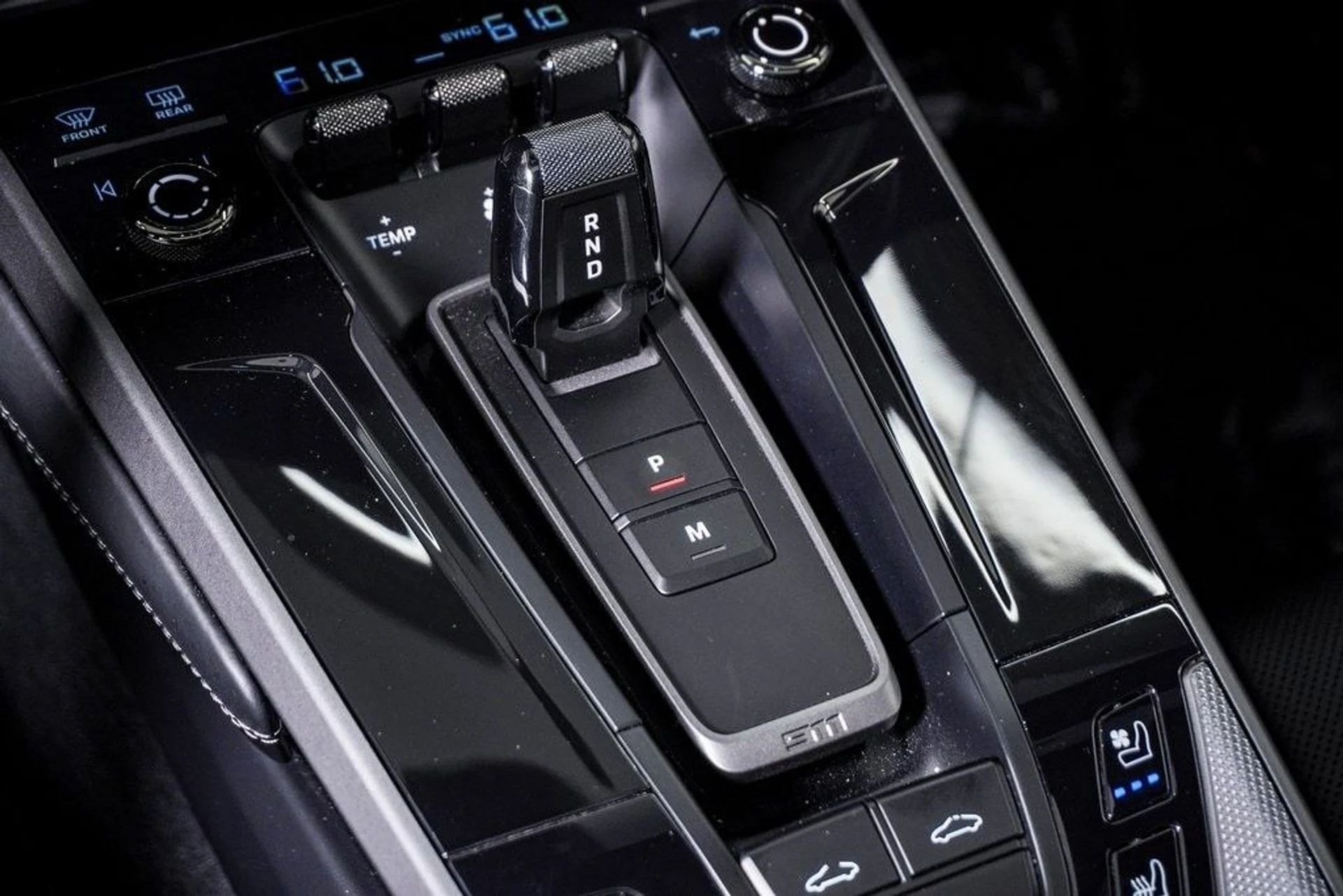 mph027_754200327_e1cf0b40f47c784521f99d3a03bd41cax_eb7c161bcf