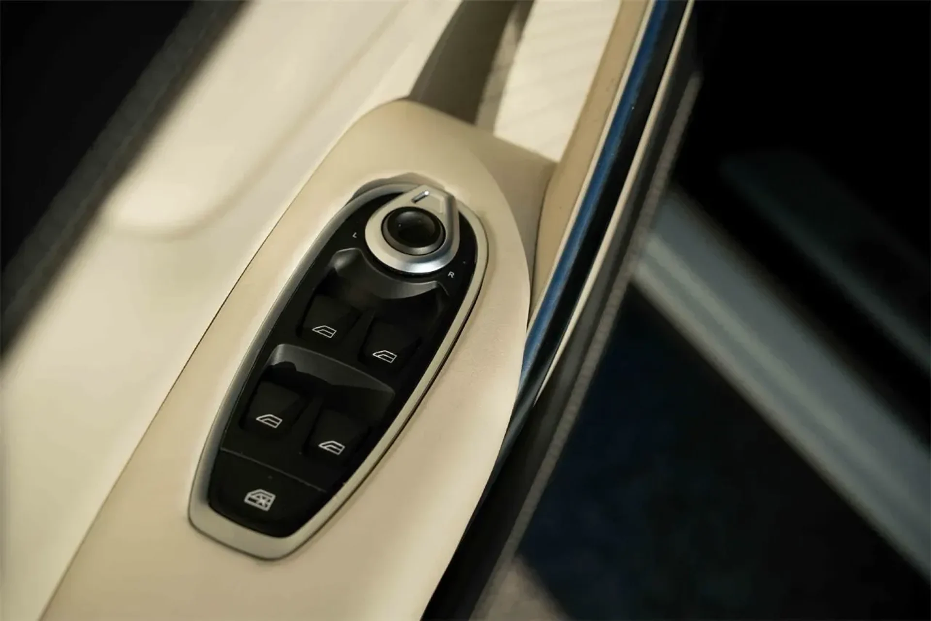 mph027_758989984_13ad6c17de164ee39f61ff3860b8243d_89ca7d62c5