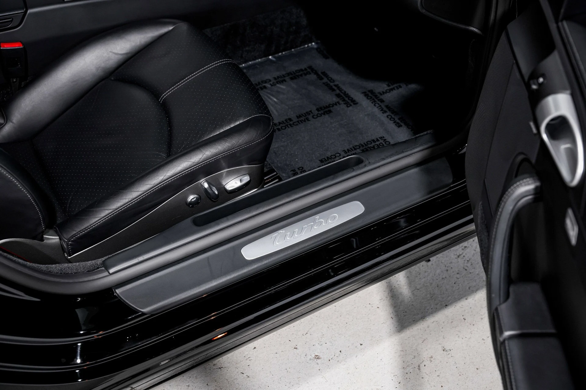 mph027_761444715_a7c0740175cdc5b8bcaf107295cda566x_539c8d2a27