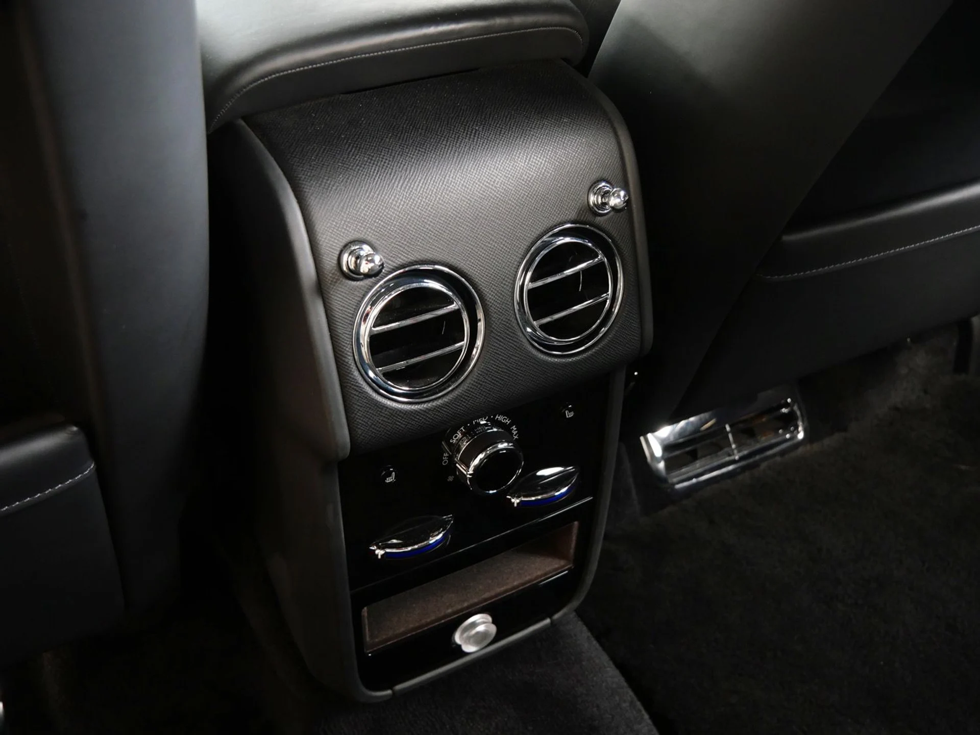 mph027_763809209_7e1c21feca709ce7a6c45b512bc543e2x_cda66d89b4