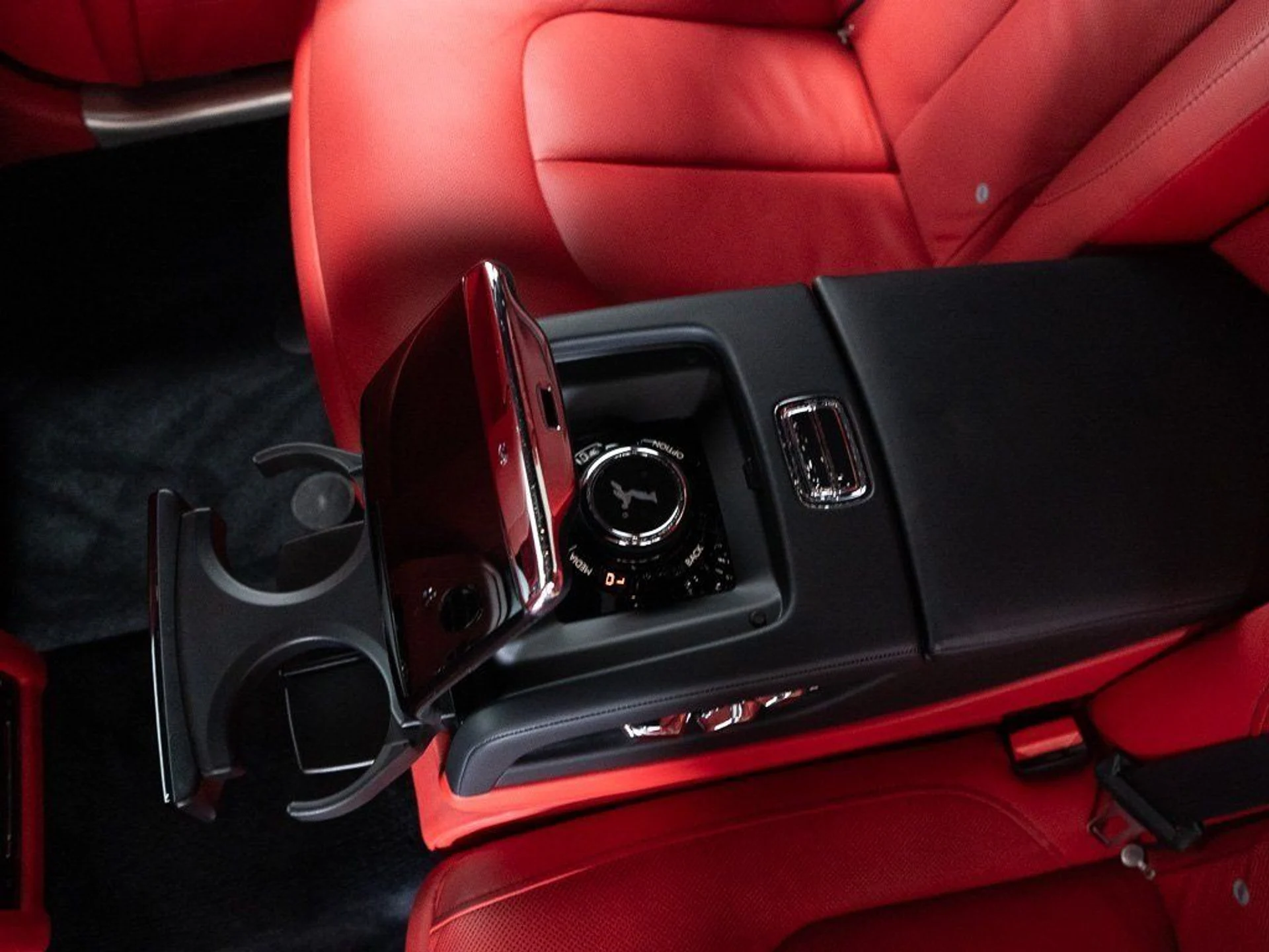 mph027_764495576_3e847cab4e2ae9c98e564076b66856cc_c30f1093a3