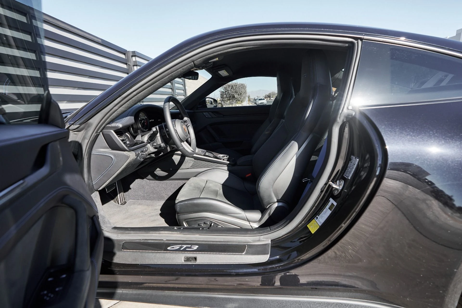 mph027_767245713_Used_2023_Porsche_911_GT_3_1761779540_52e537868c