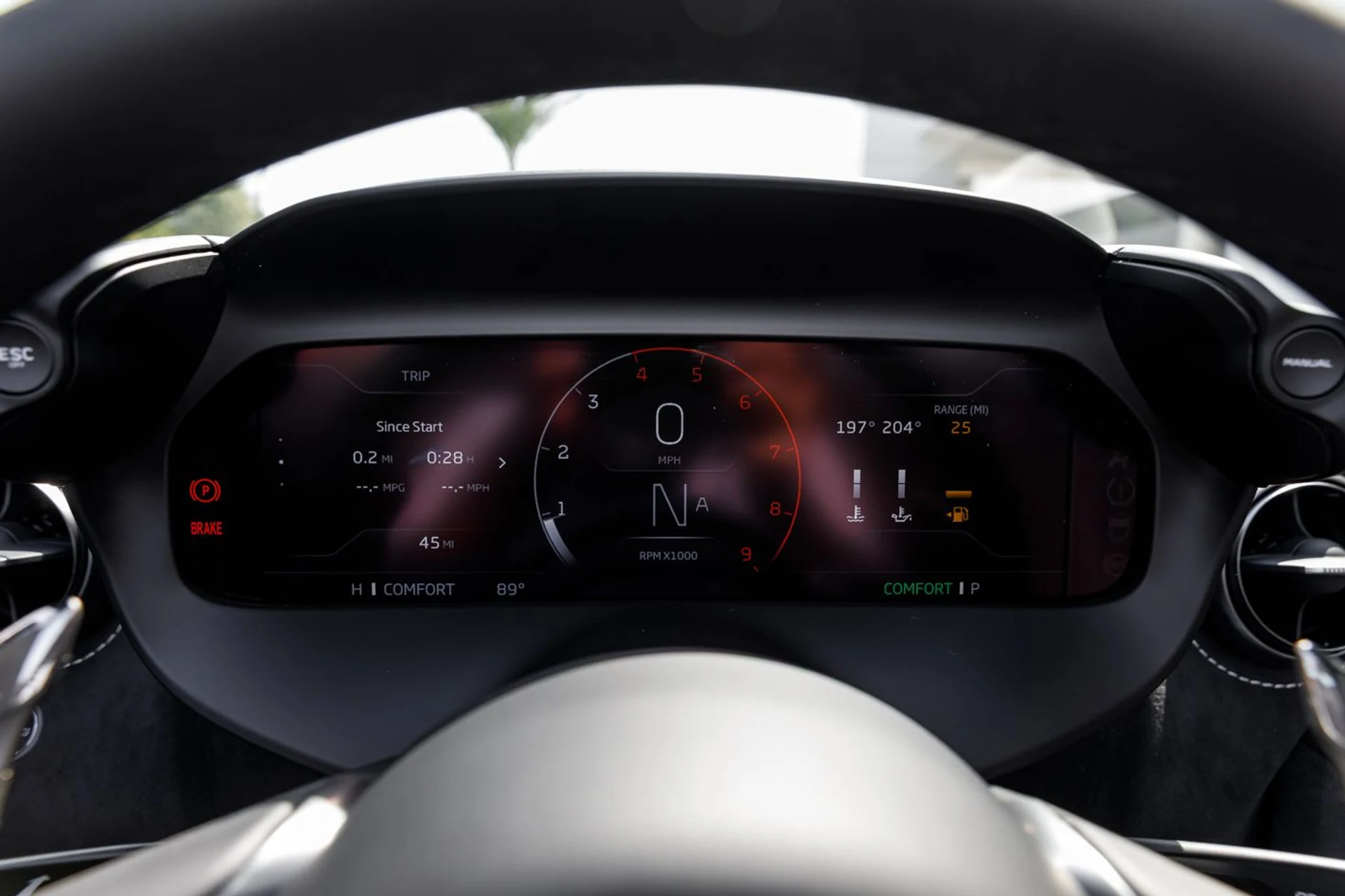 mph027_767420296_590_p28_l_2a0de45e6c