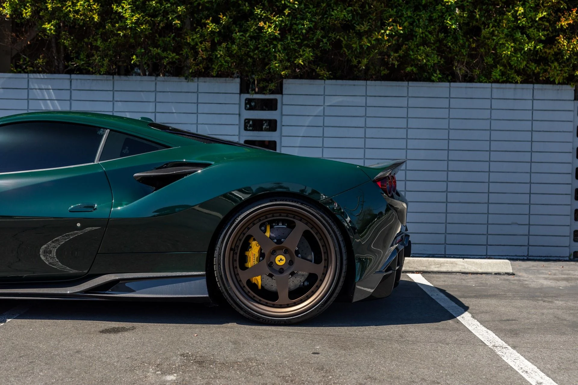 mph027_768300528_Used_2022_Ferrari_F8_Tributo_1744415617_0e0886d5d5