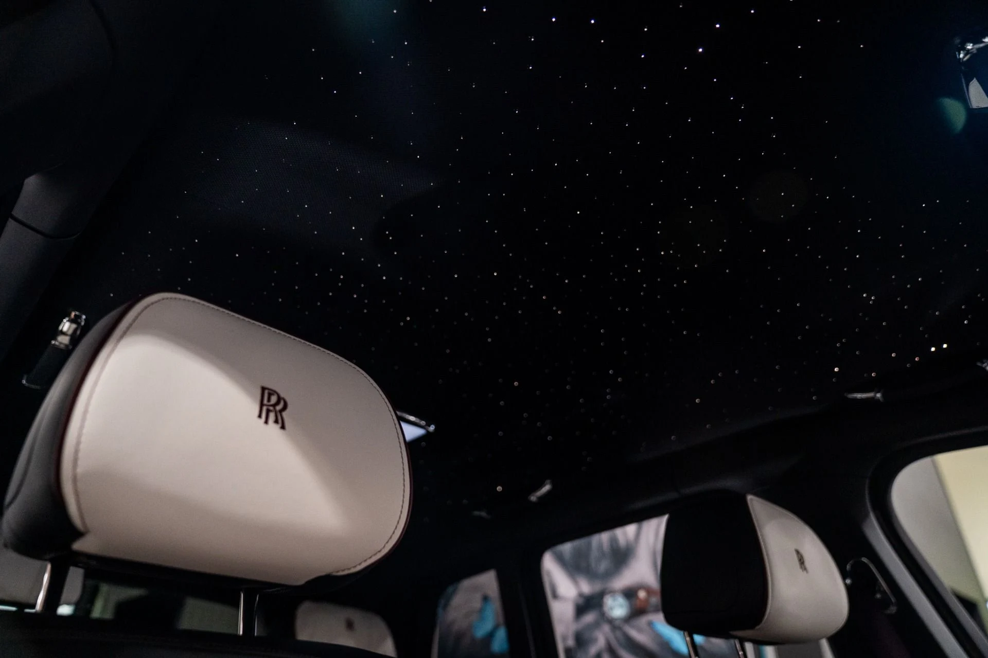 mph027_773933616_Used_2022_Rolls_Royce_Black_Badge_Cullinan_Urban_Automotive_Widebody_HRE_wheels_1771025281_adb4484708