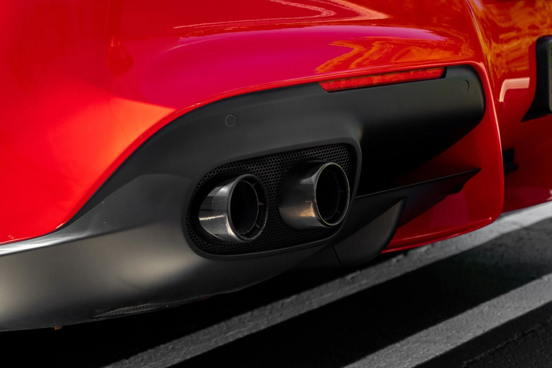 mph027_775245636_Used_2017_Ferrari_F12berlinetta_1761715050_adc4d4b200