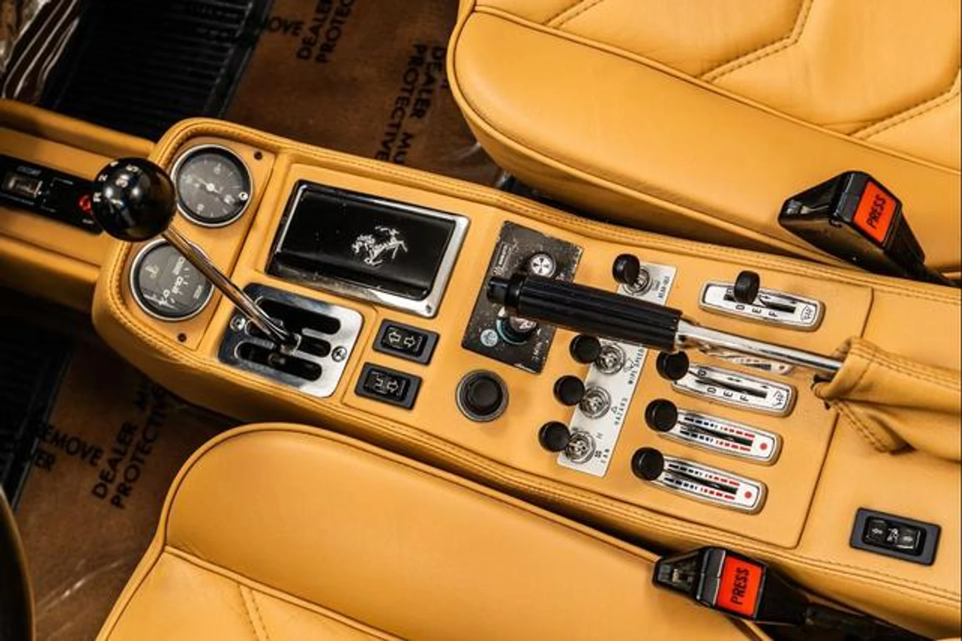 mph027_775509082_Hop_Vb_Dm0vwq4d_PIA_1_Dz912_BD_88_1c7c380afc