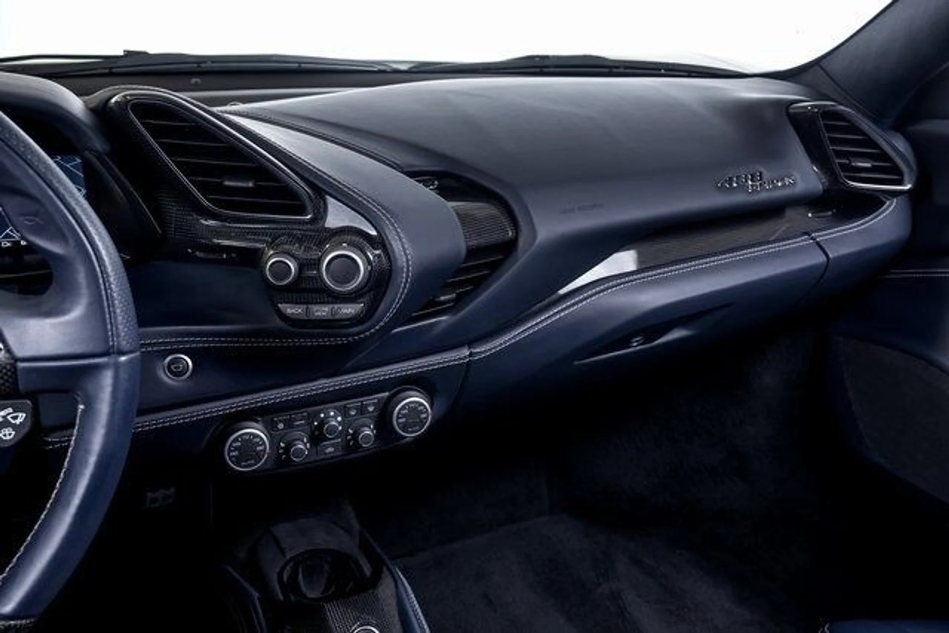 mph027_785831264_522704e694e33f508567e95e498c3d58x_a68364a101