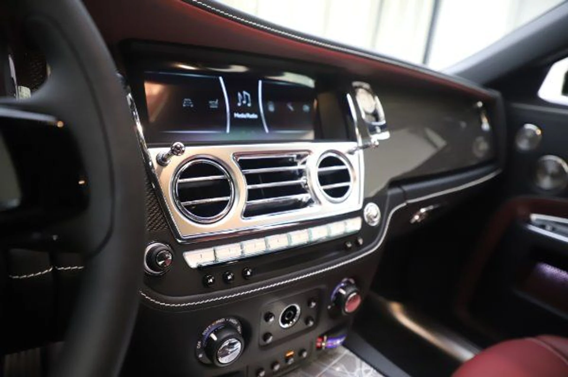 mph027_786687415_Used_2020_Rolls_Royce_Ghost_3844ebd46a