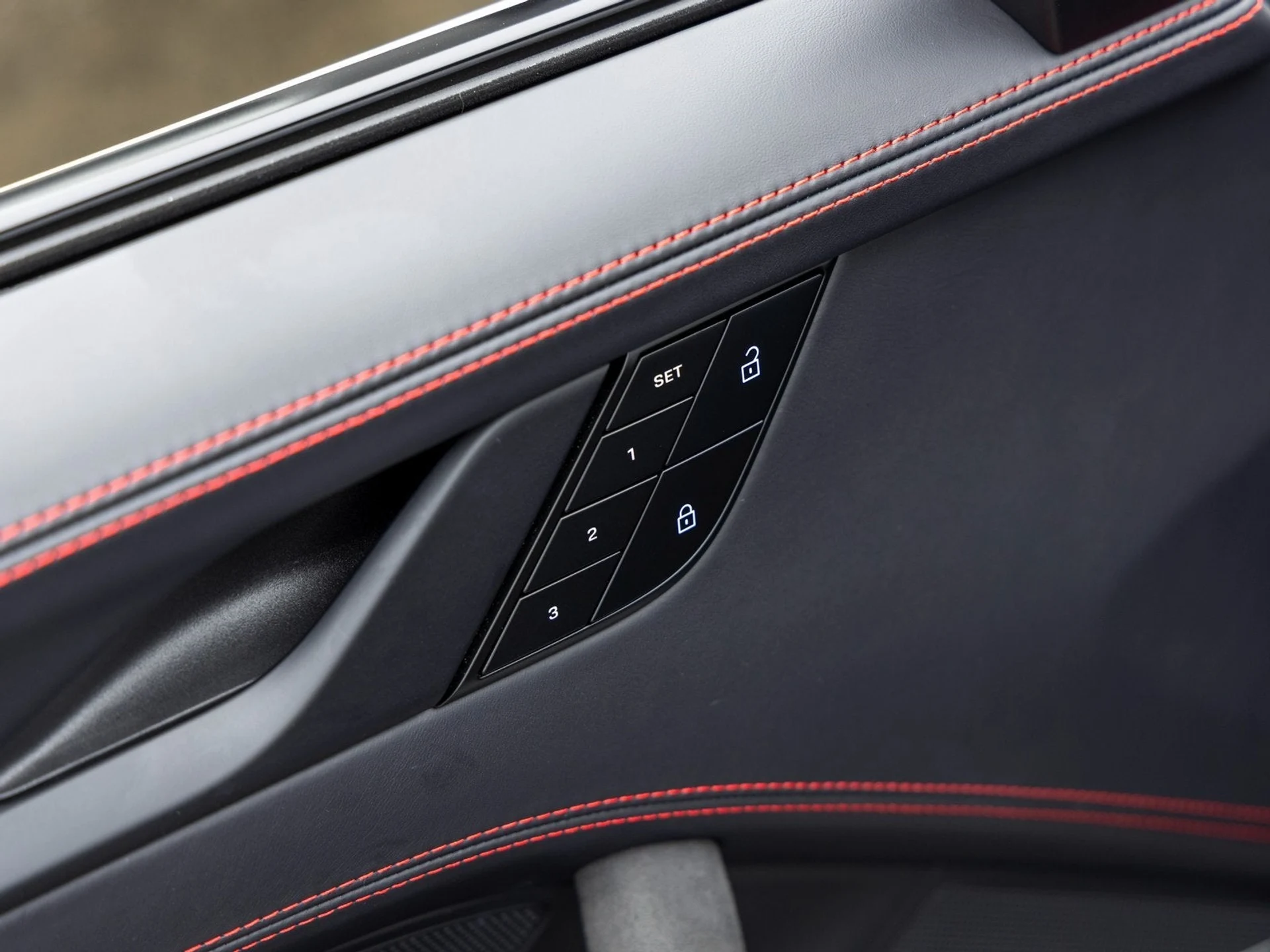 mph027_788087048_28_046044bbfc