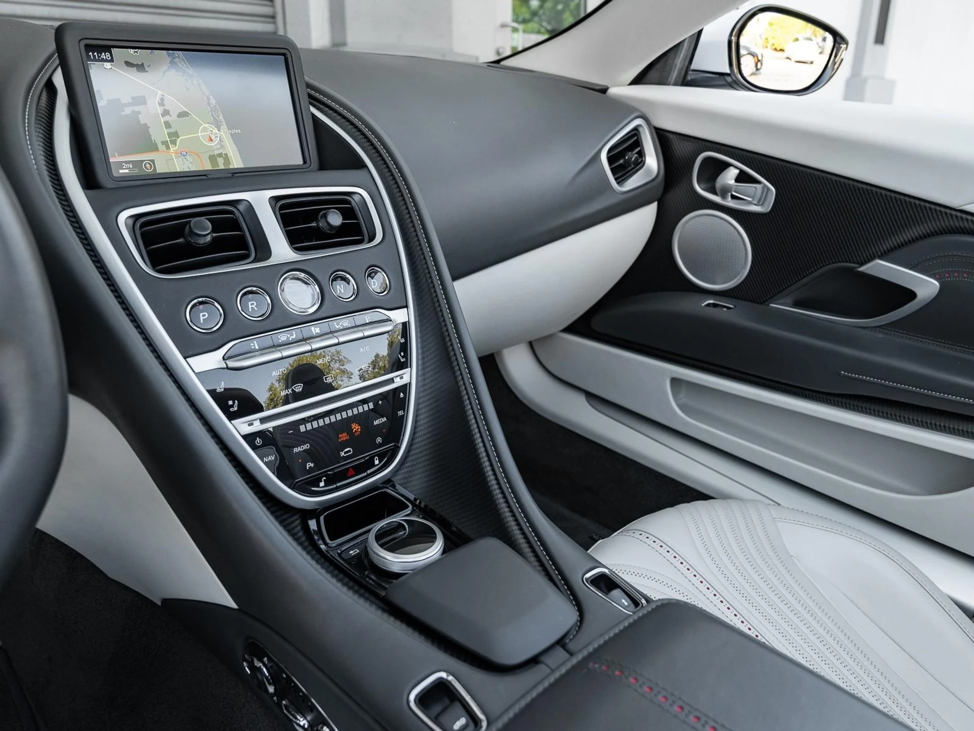 mph027_798537451_Used_2022_Aston_Martin_DB_11_Volante_1767028110_5d7aec4dc3