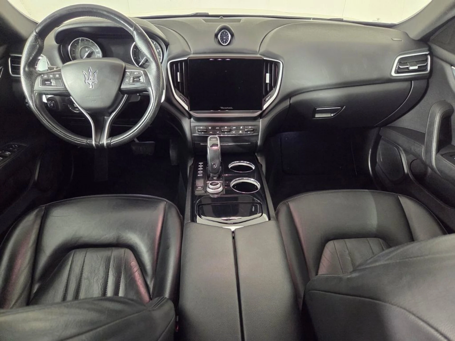 mph027_806051455_ffe3a7e13262f06d277bf60cd84827f9_a72cf0a88a