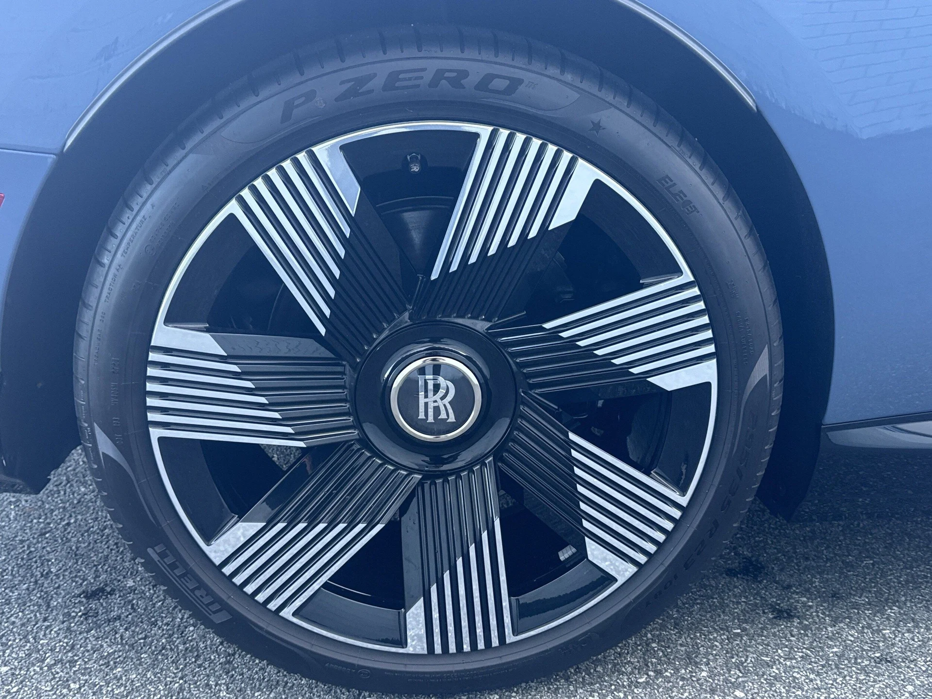 mph027_806402090_30bc488a73674e91d01b20fd89095495x_bea6285908