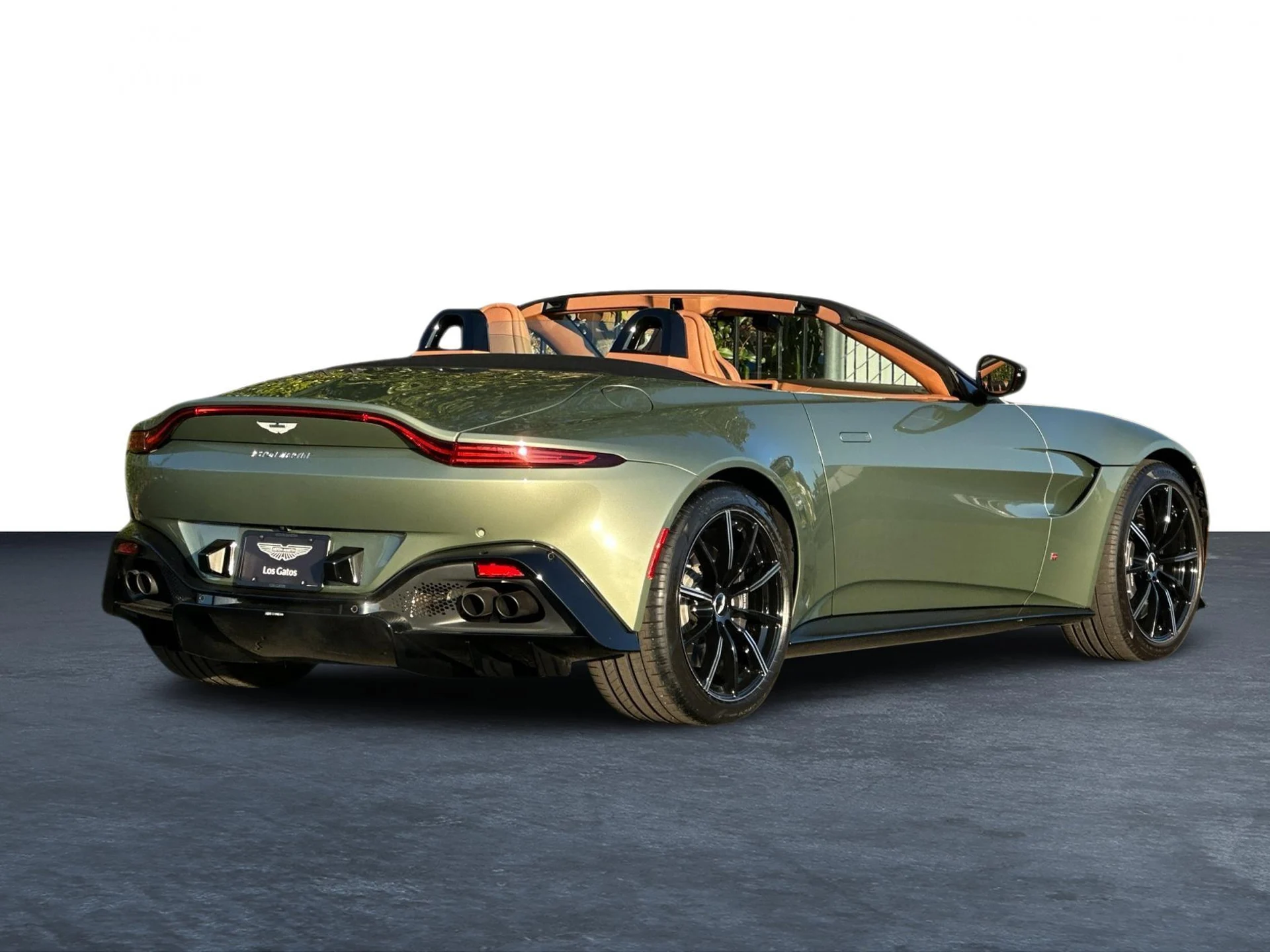 mph027_809277549_Used_2021_Aston_Martin_Vantage_1764949779_c749414fe2