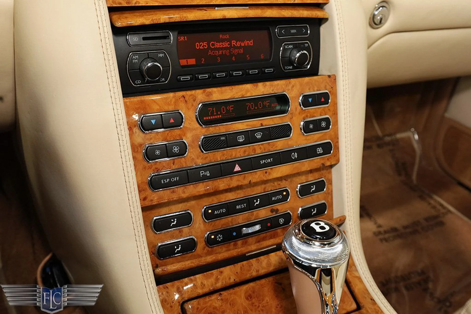mph027_819435757_used_2010_bentley_azure_tconvertible_9689_22574902_28_1024_3d31ef5871