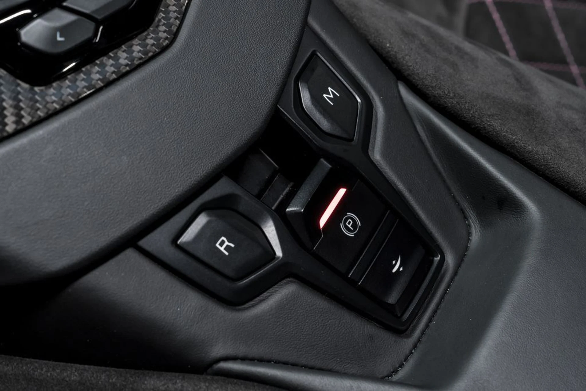 mph027_819870790_e47e0856a15537bdb577c4c816458dbax_824a807837