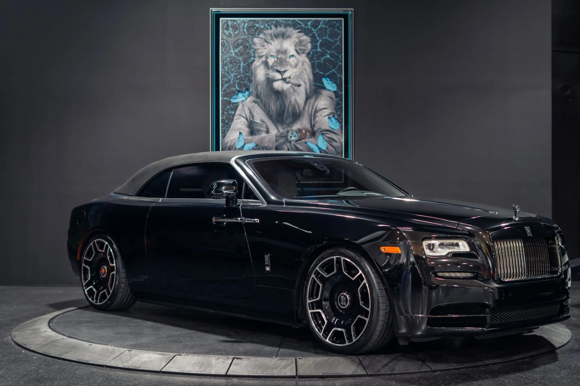 mph027_821695561_Used_2018_Rolls_Royce_Dawn_Black_Badge_1785268296_8c84f77de6