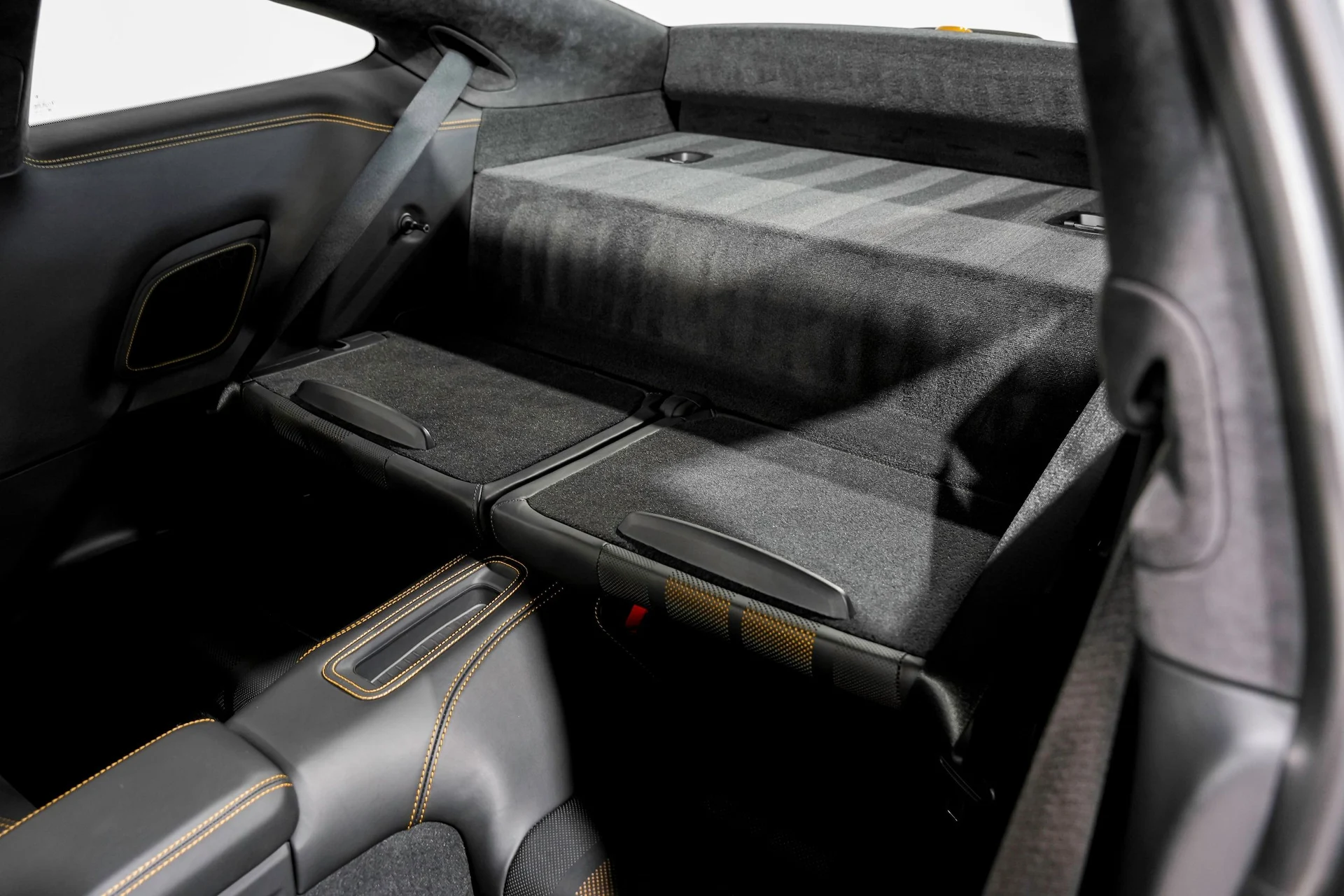 mph027_82269300_feea2c778ddb30f5fcbc5db34954d0abx_dac48c8699